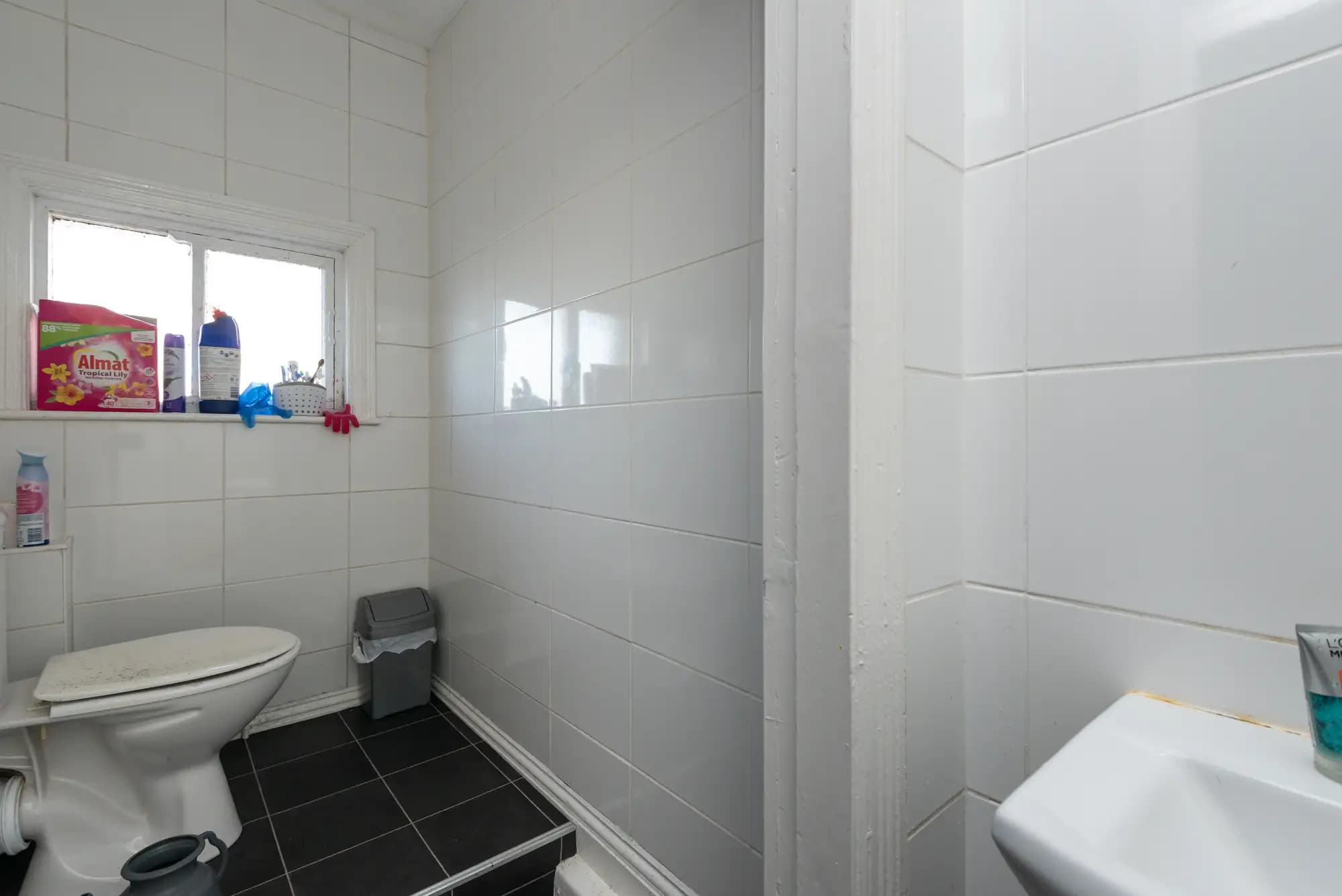 property photo 11 of 24