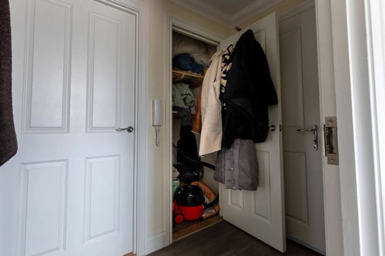 property photo 11 of 17