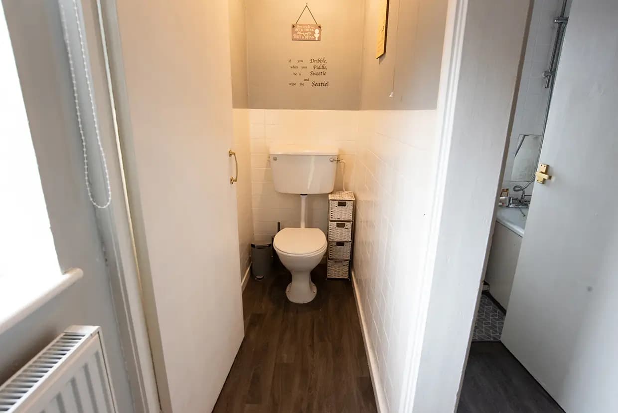 property photo 10 of 25