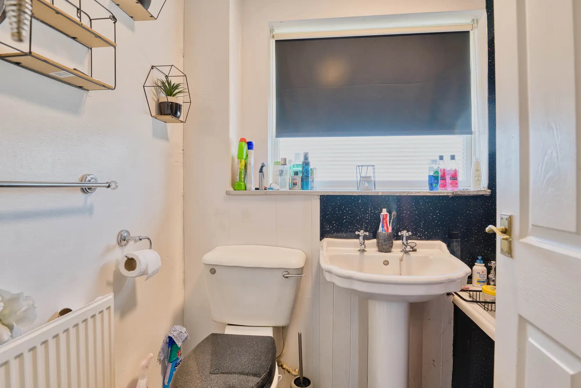property photo 11 of 29