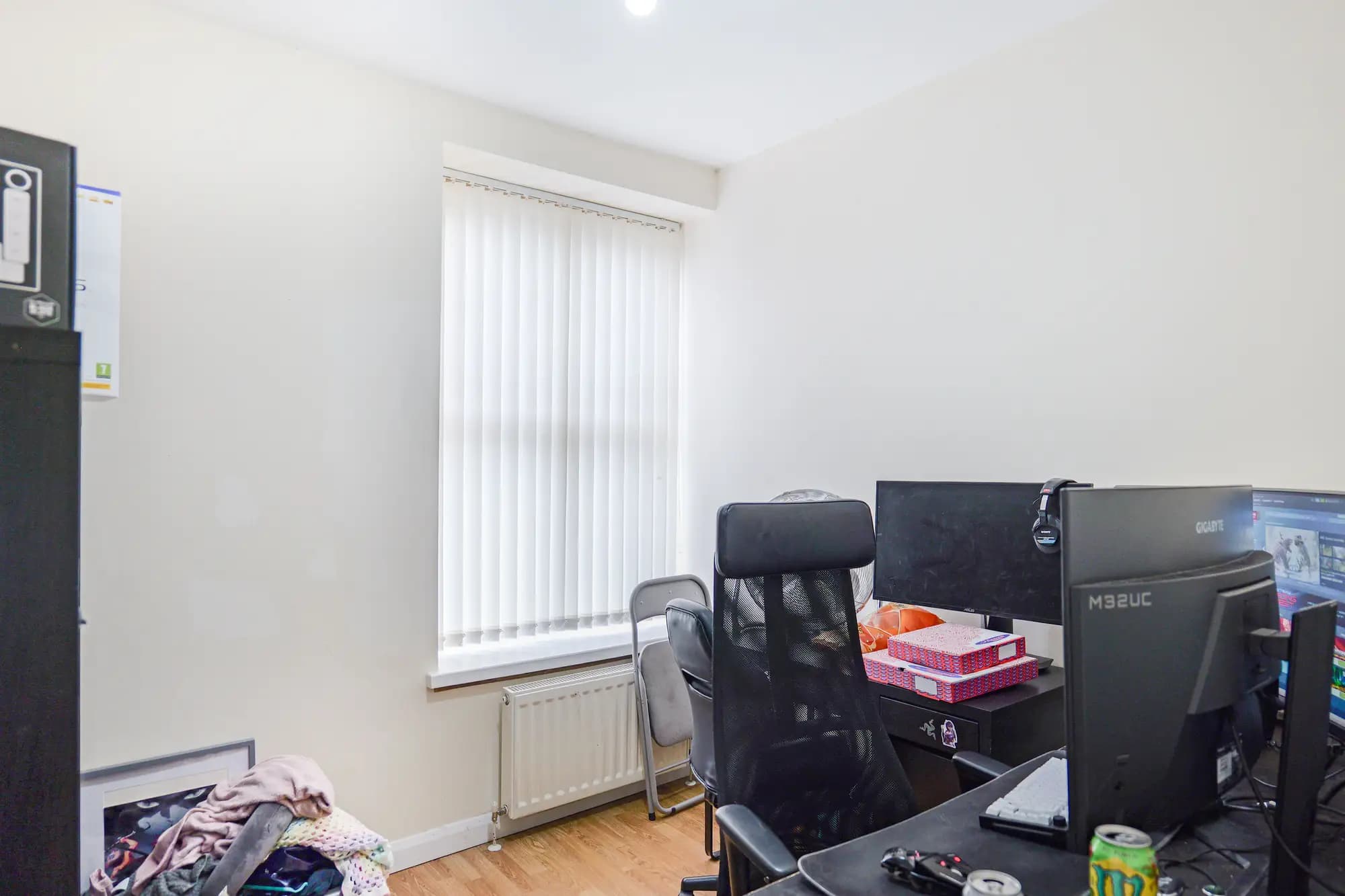 property photo 11 of 18