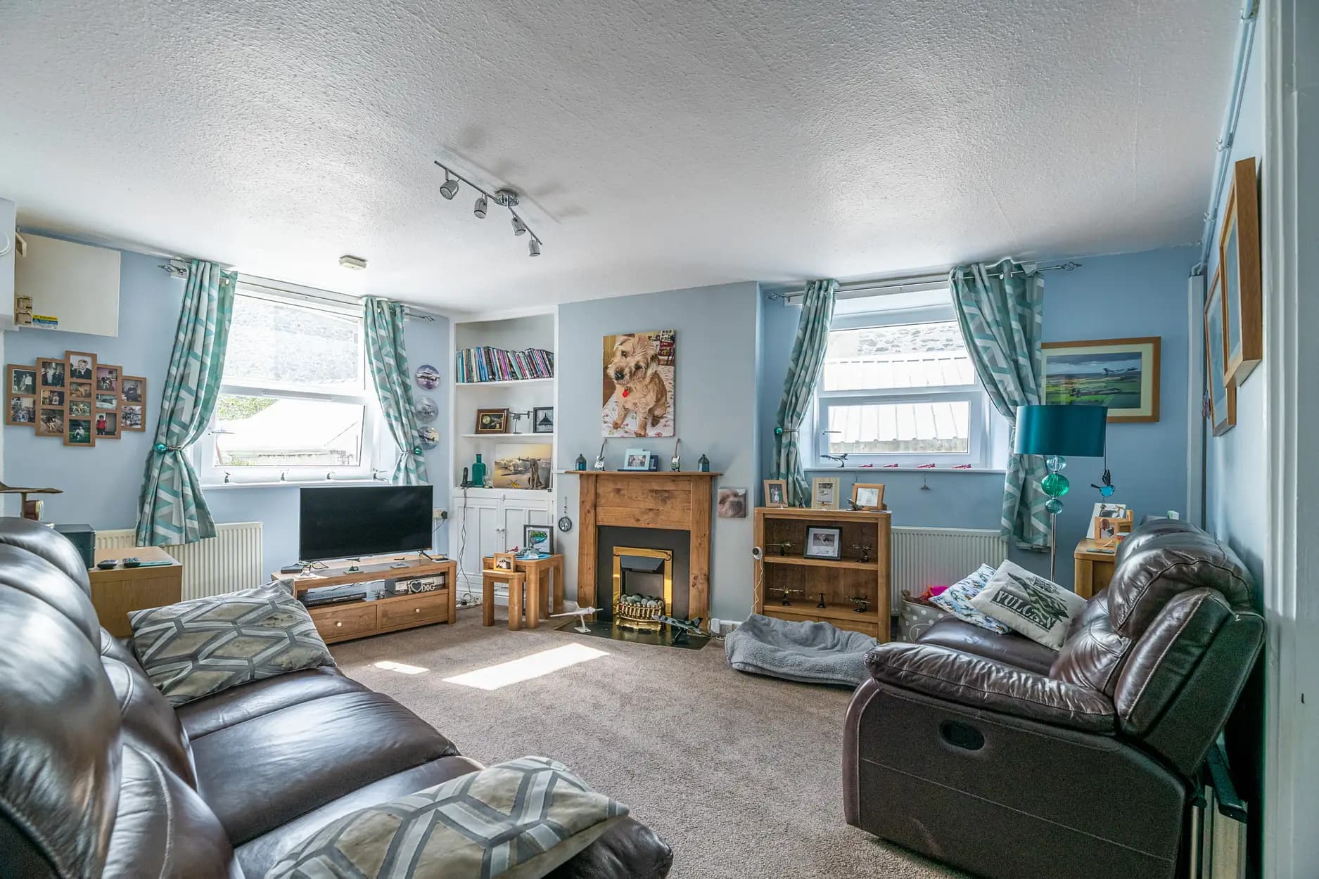 property photo 21 of 34