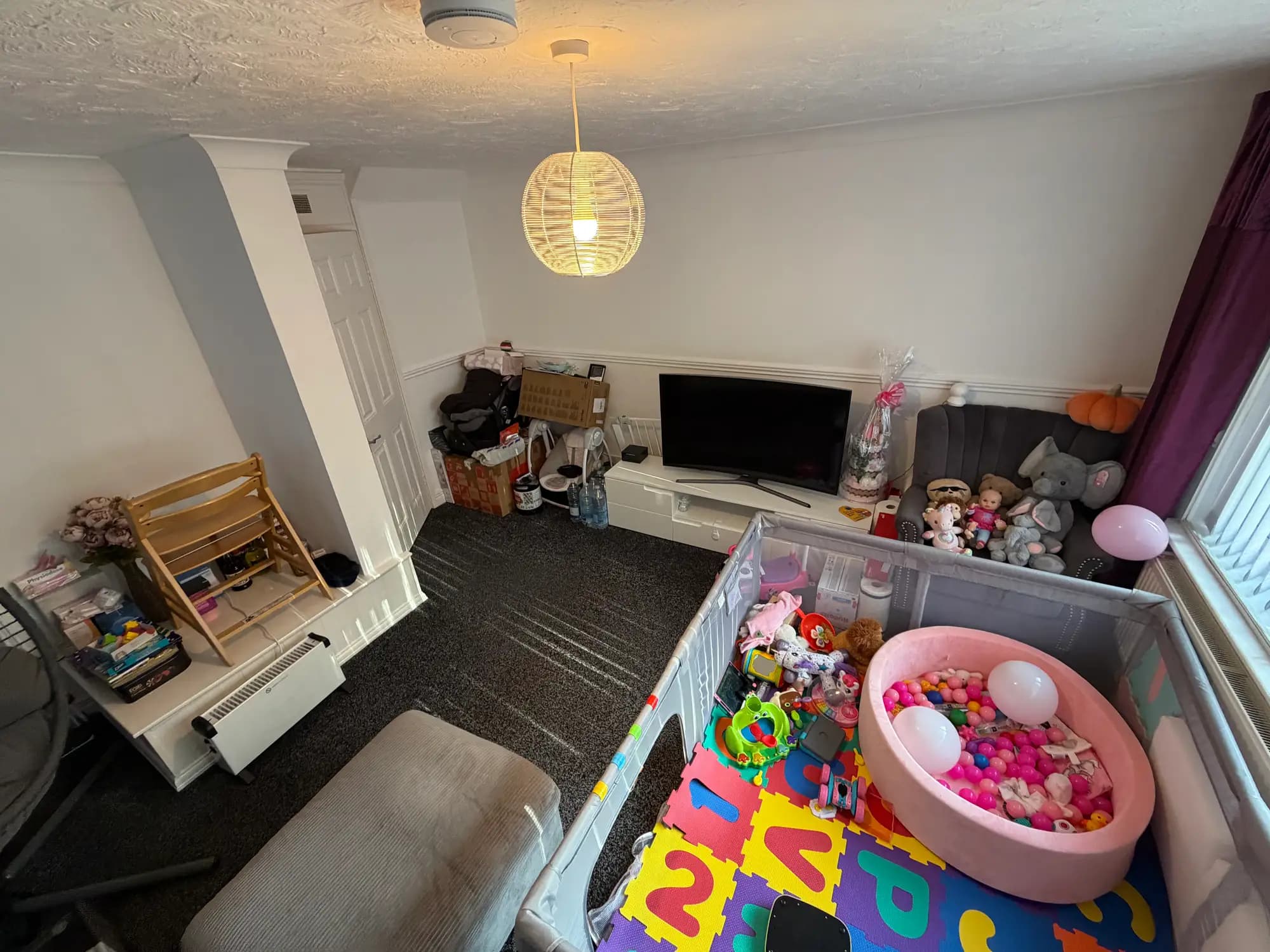 property photo 4 of 21