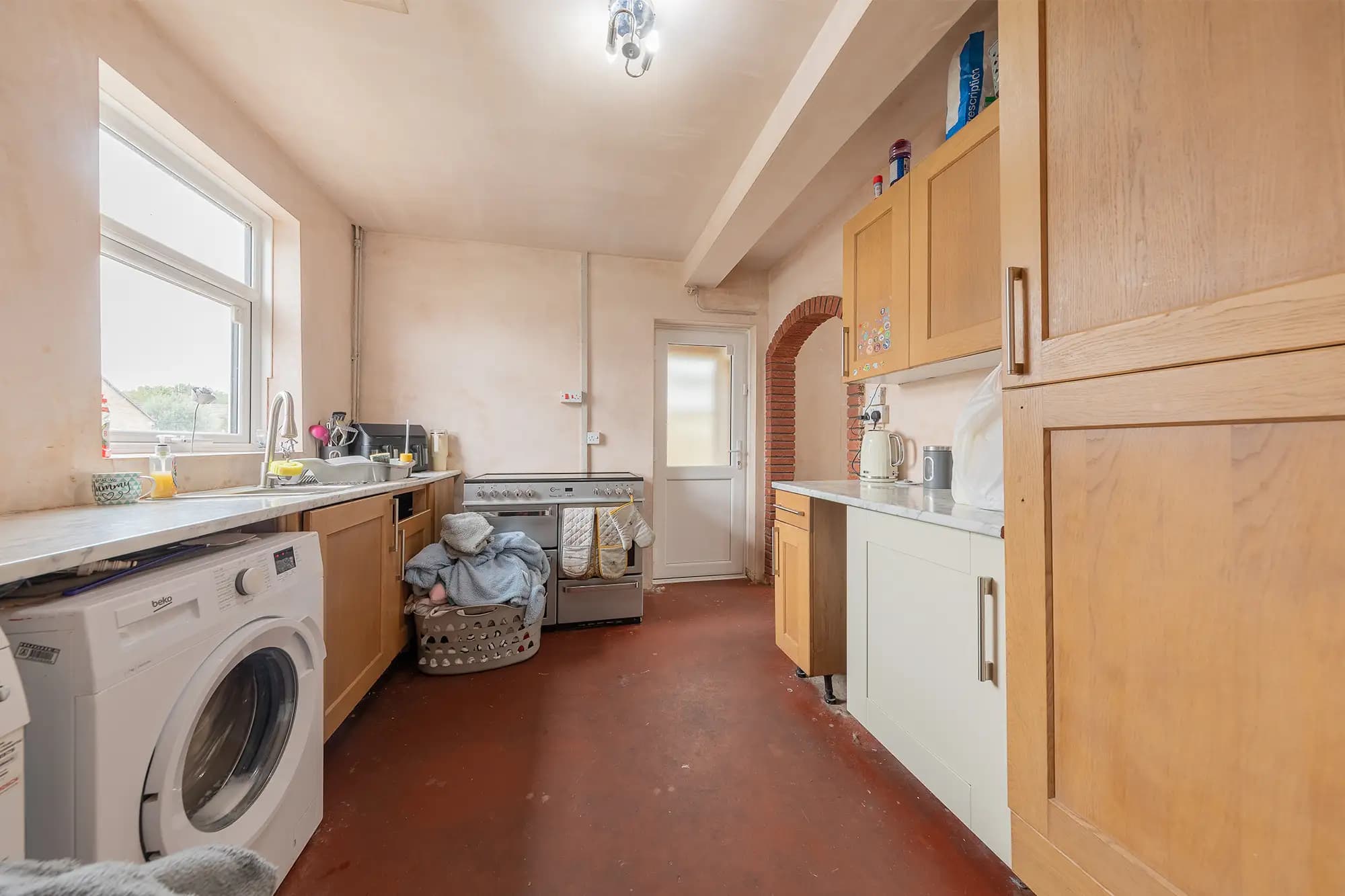 property photo 5 of 31
