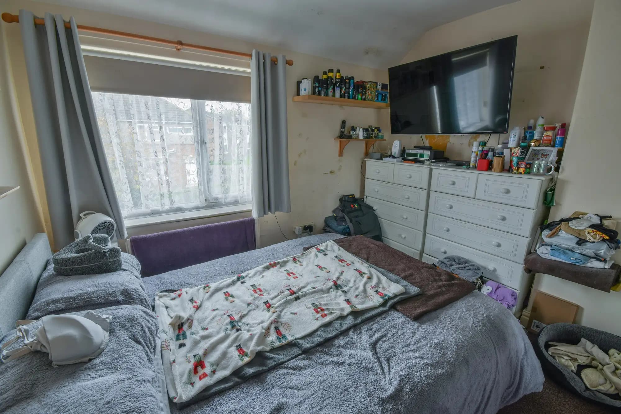 property photo 8 of 14