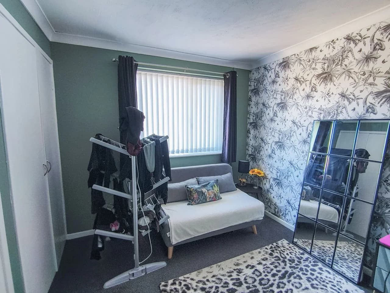 property photo 11 of 16