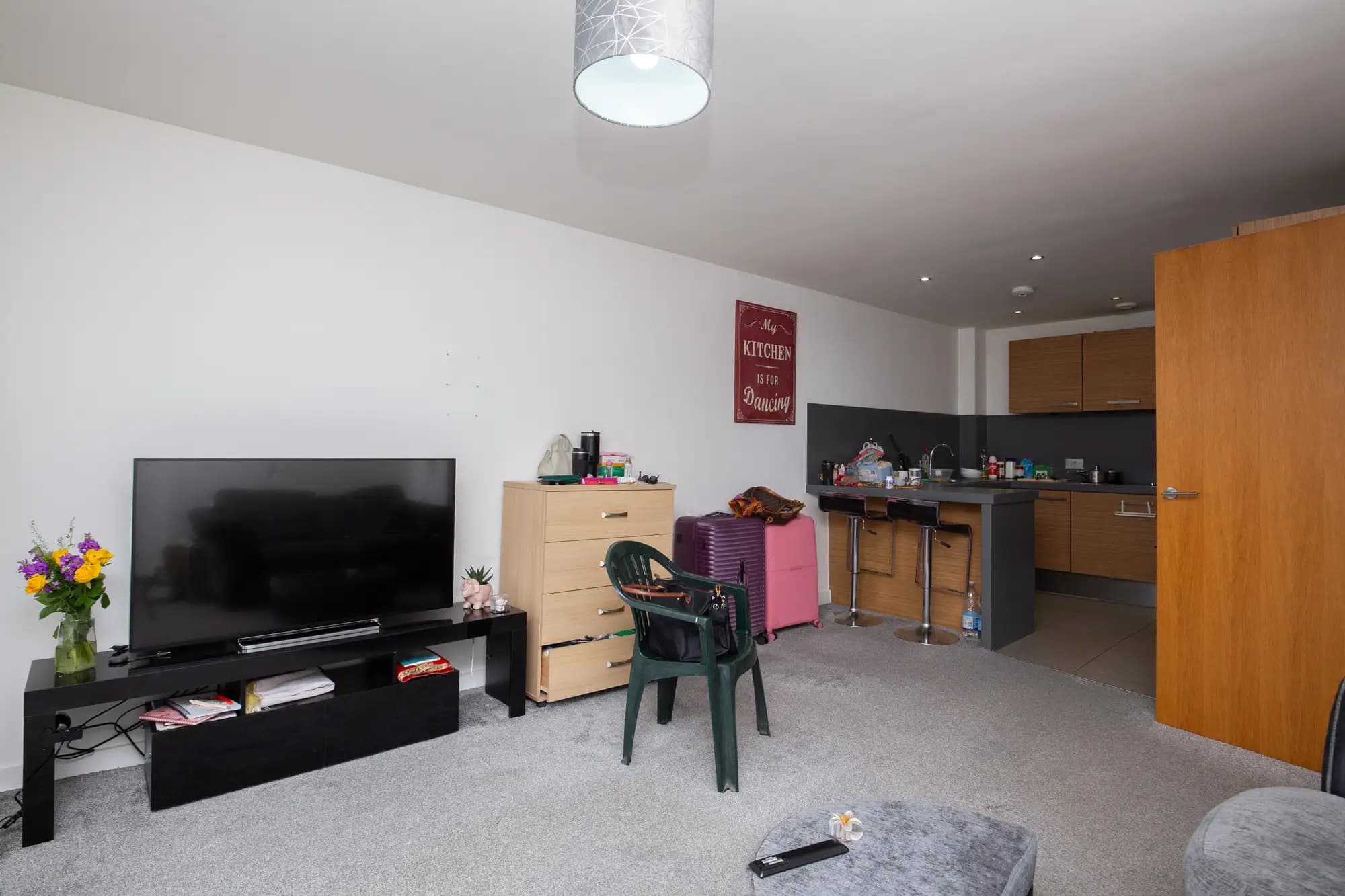 property photo 5 of 22