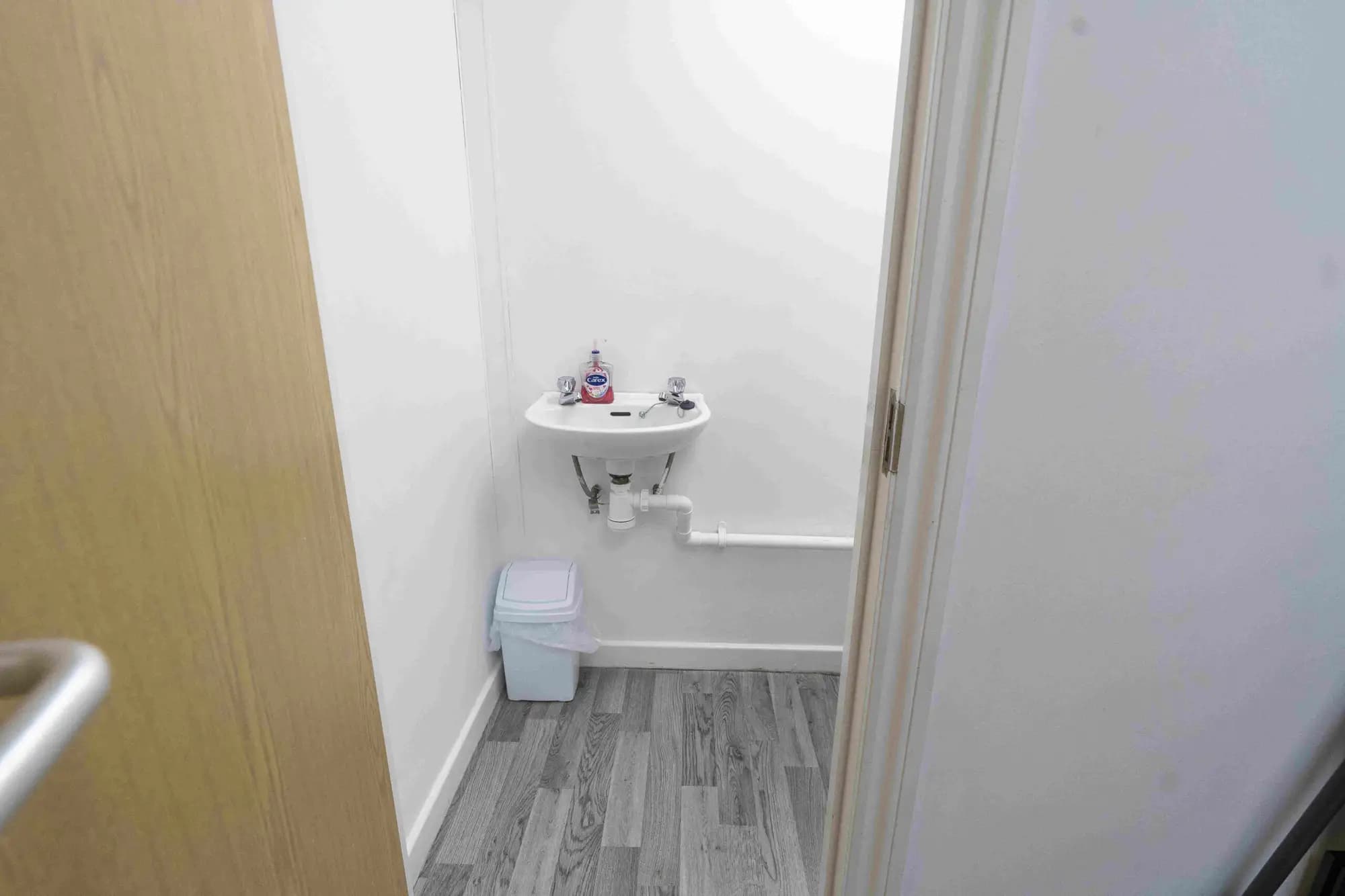 property photo 8 of 23