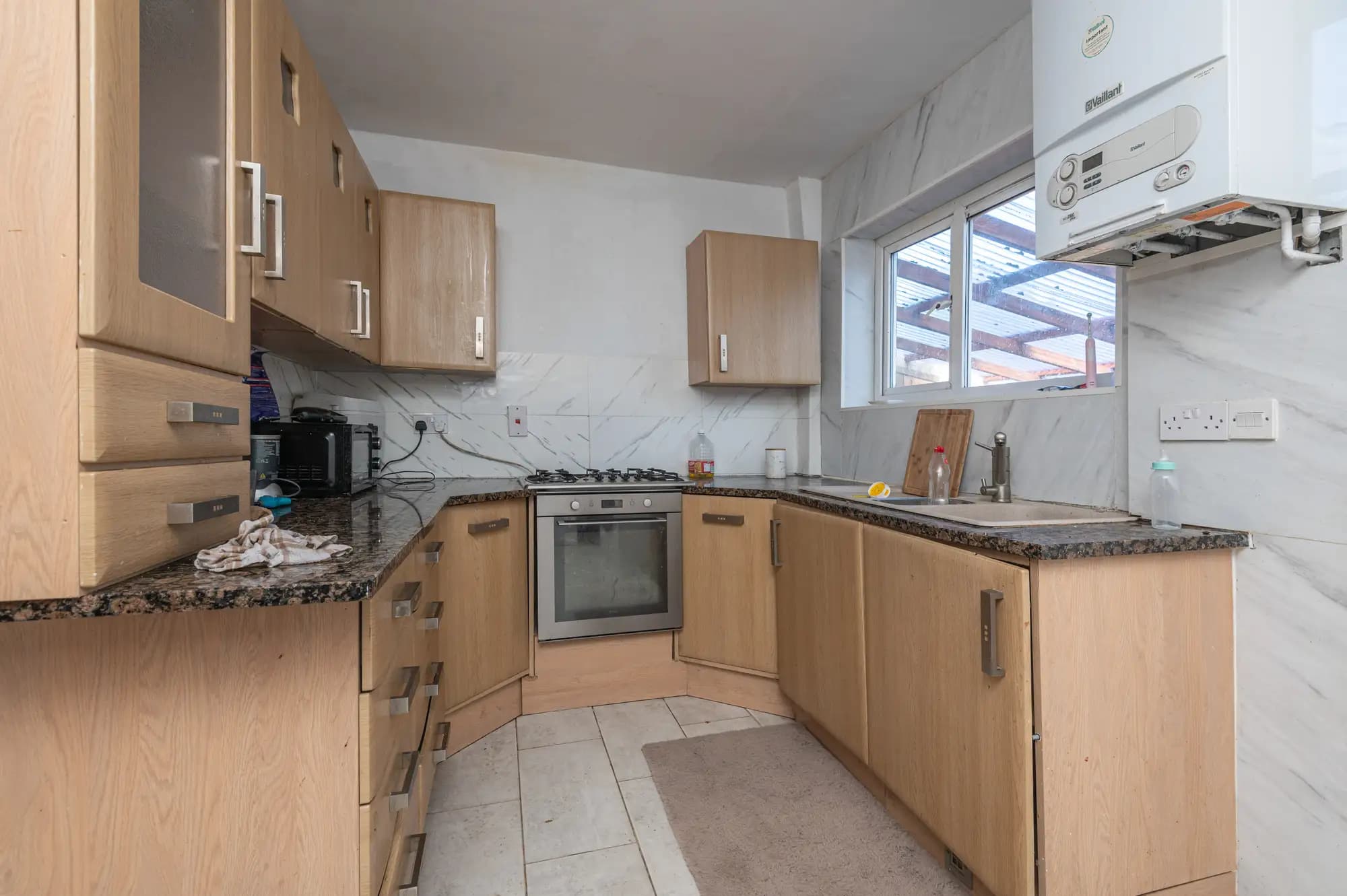 property photo 4 of 22