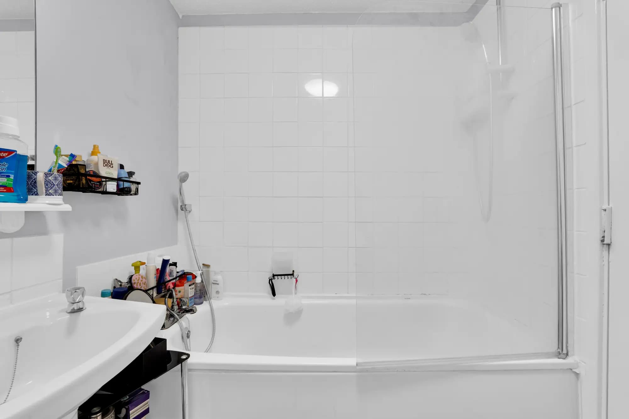 property photo 8 of 16