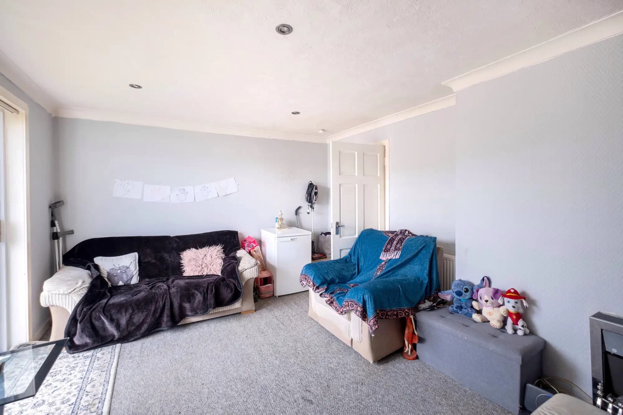property photo 4 of 24