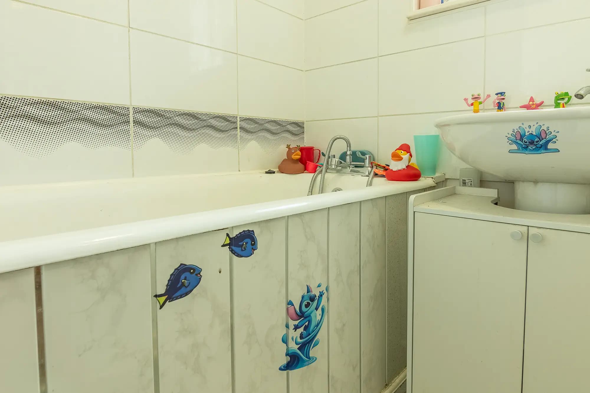 property photo 5 of 29