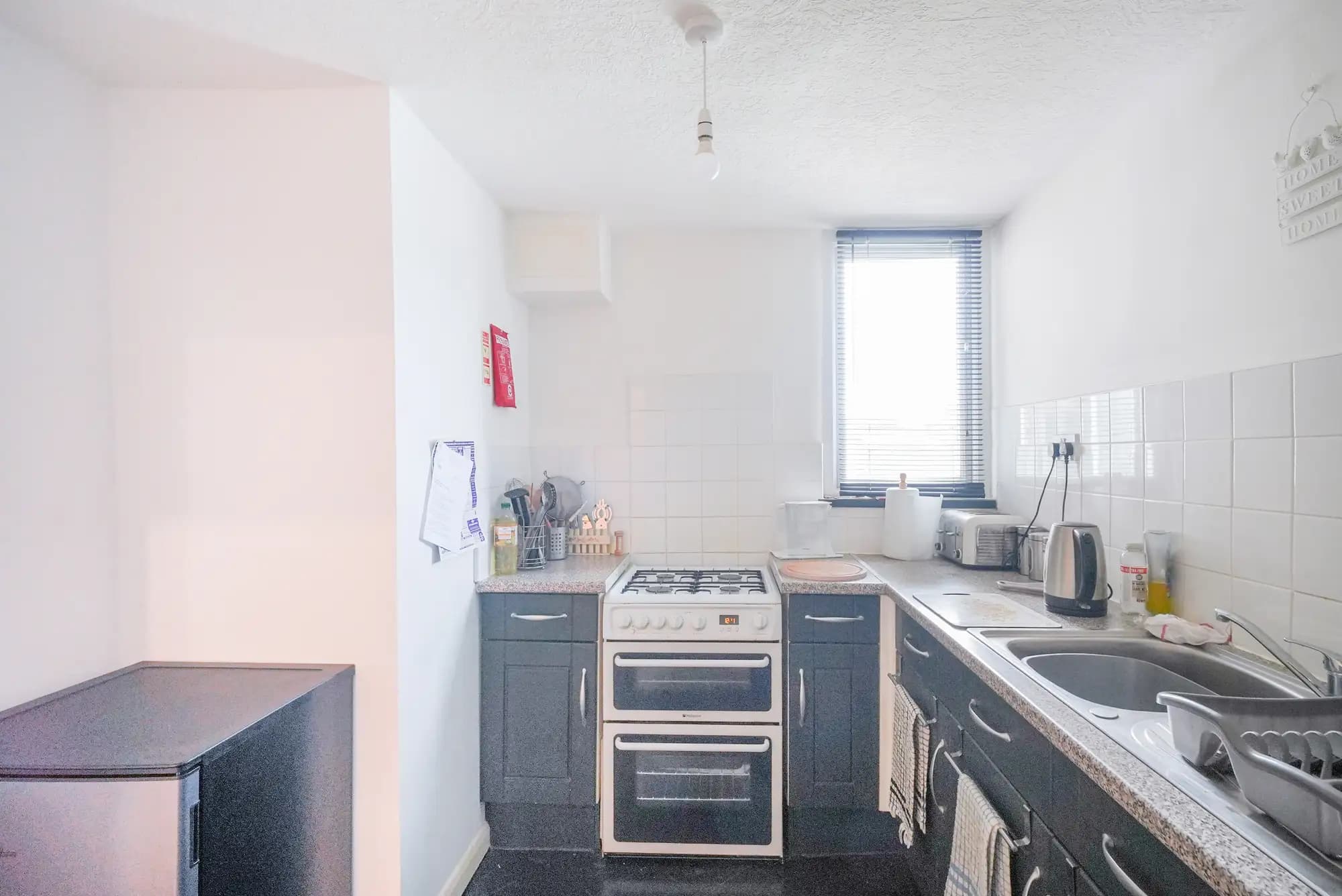 property photo 6 of 19