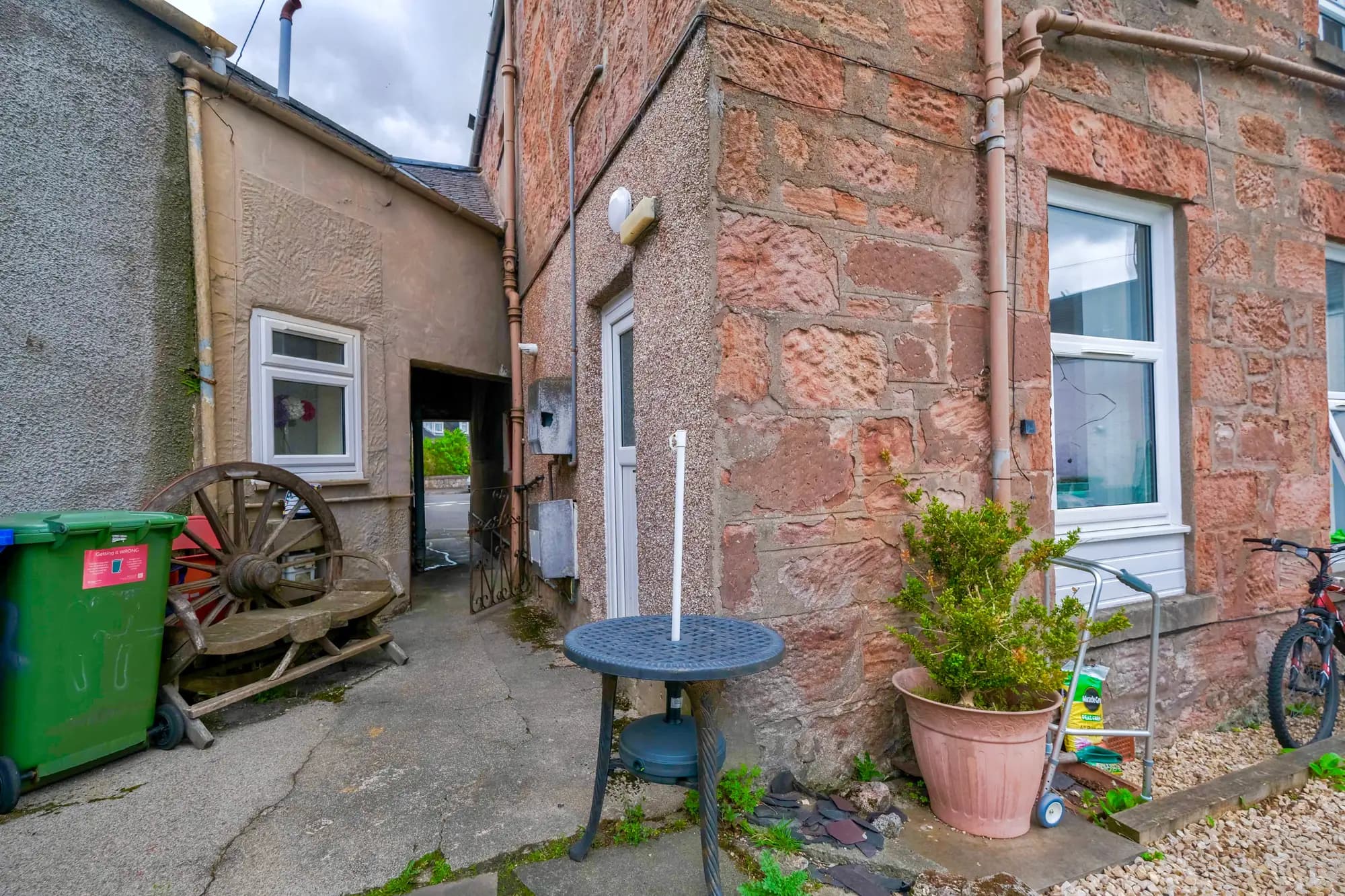 property photo 18 of 20