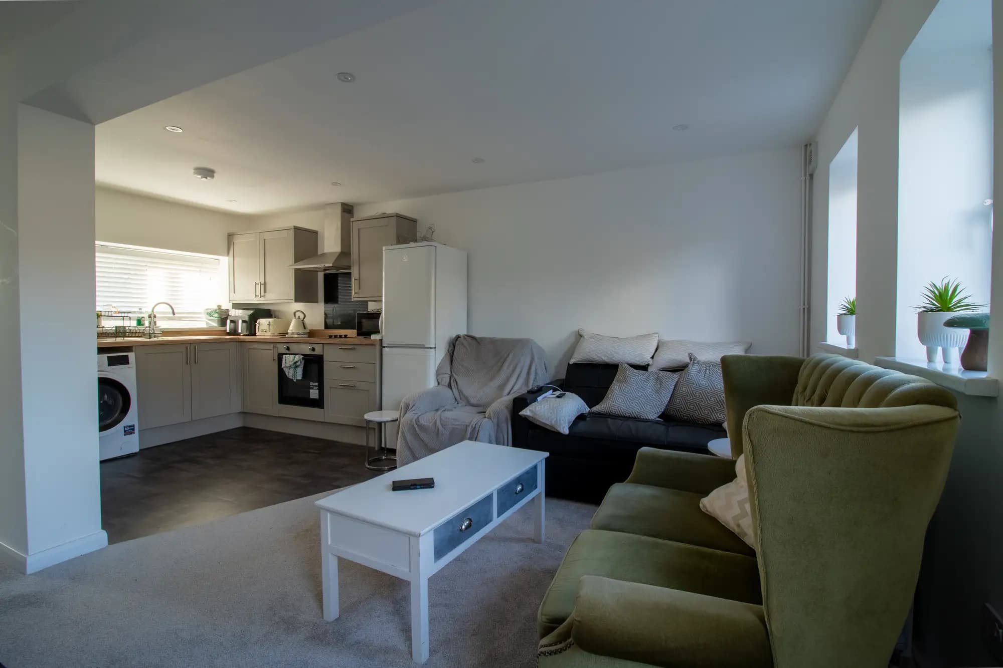 property photo 4 of 21