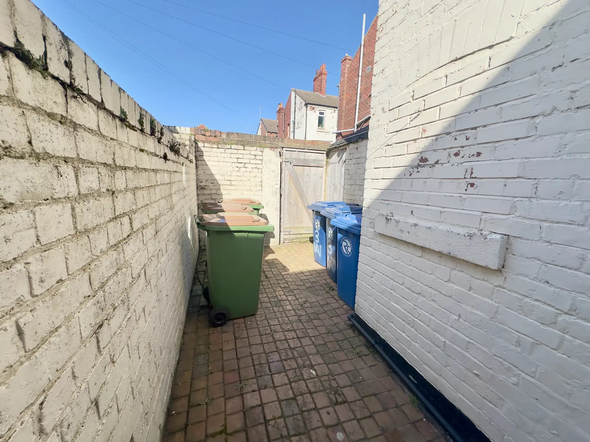 property photo 25 of 27