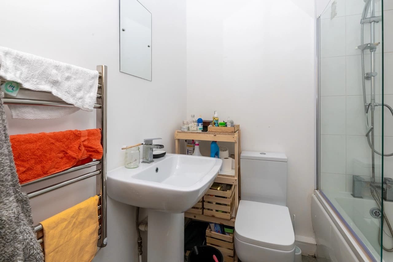 property photo 22 of 48