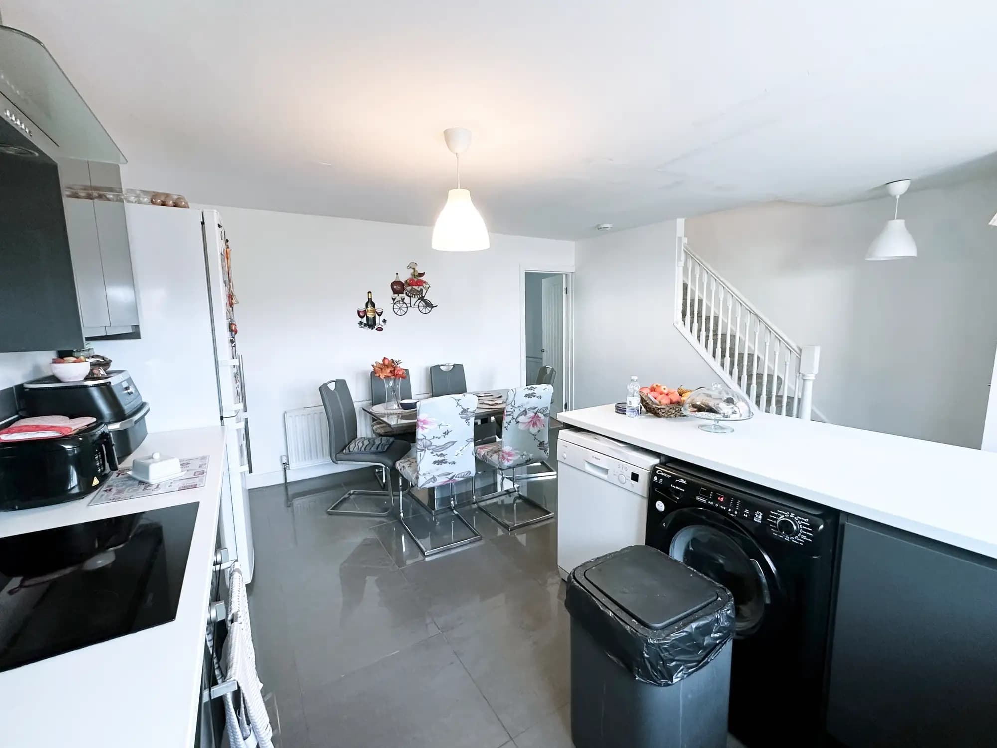 property photo 9 of 29