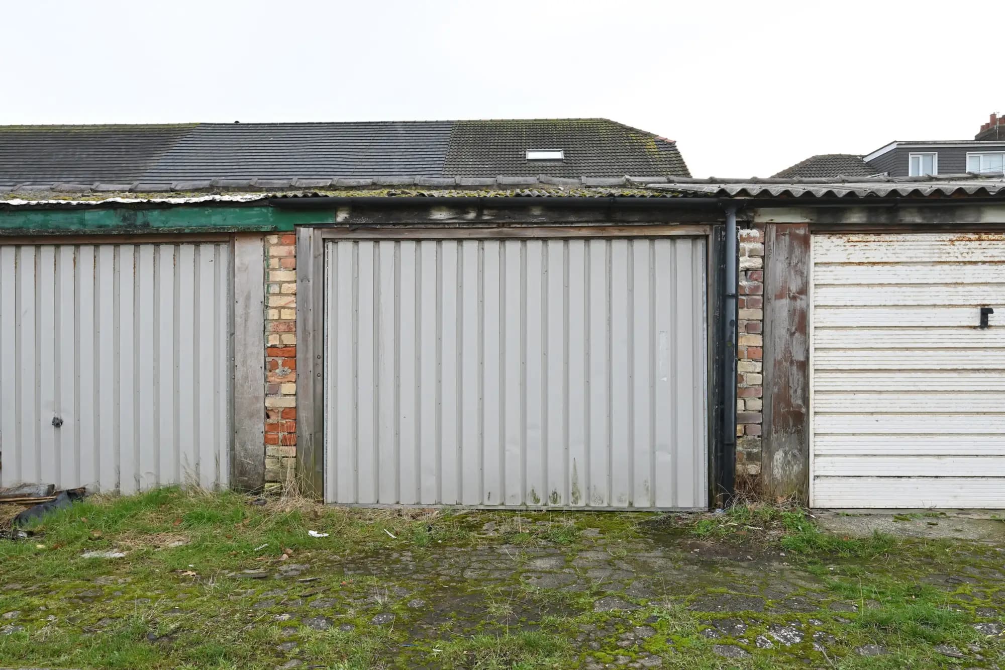 property photo 13 of 16