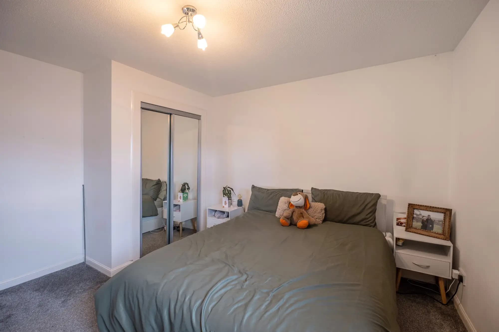 property photo 14 of 27