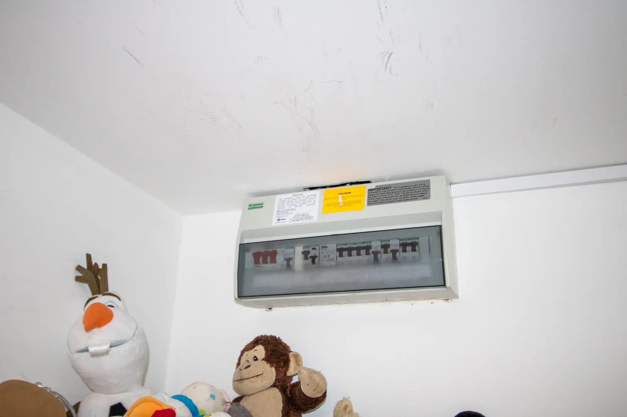 property photo 14 of 16