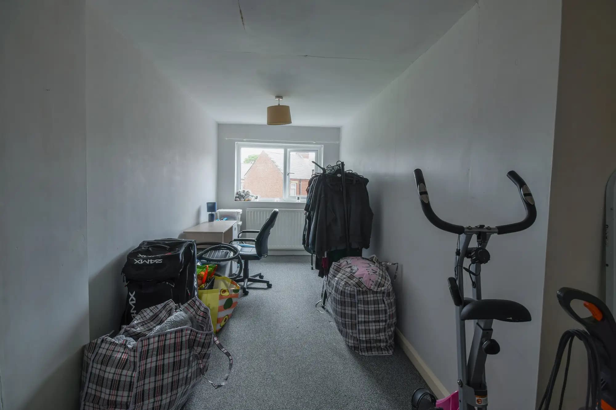 property photo 9 of 15