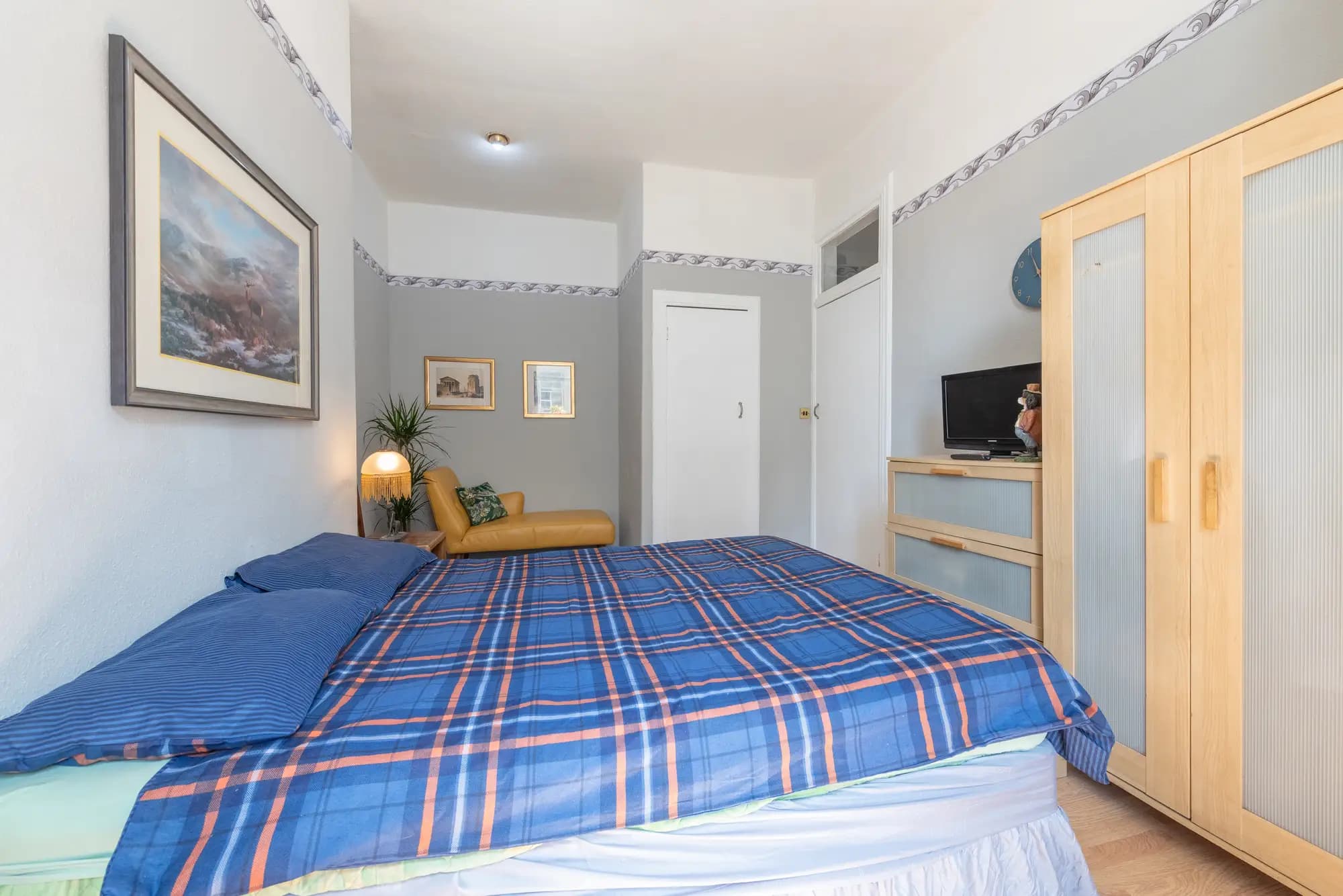 property photo 13 of 18