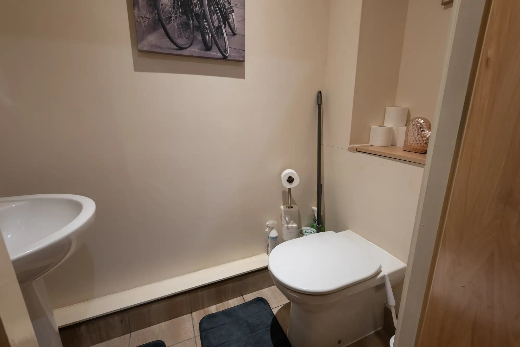 property photo 10 of 21