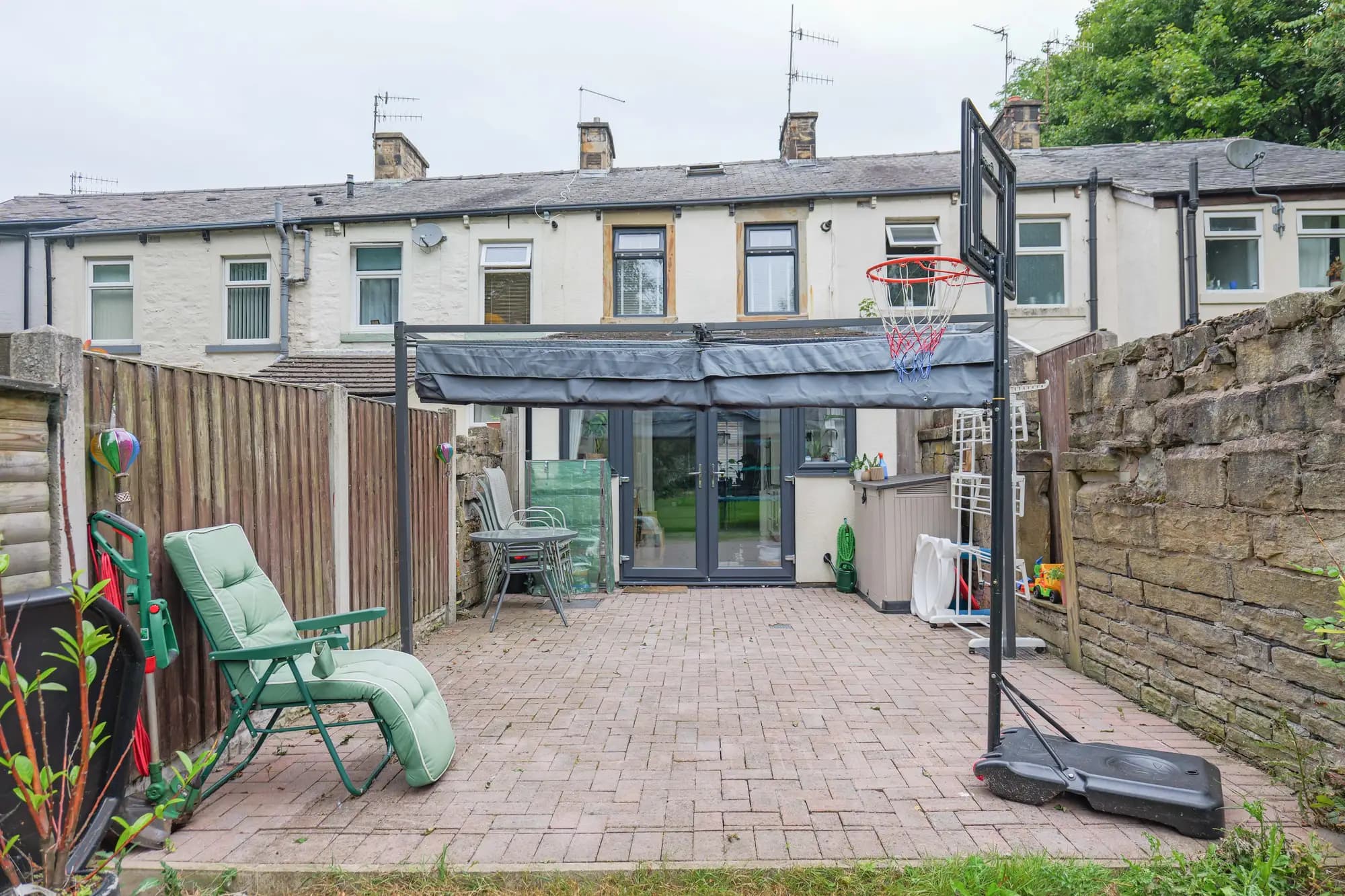 property photo 23 of 27