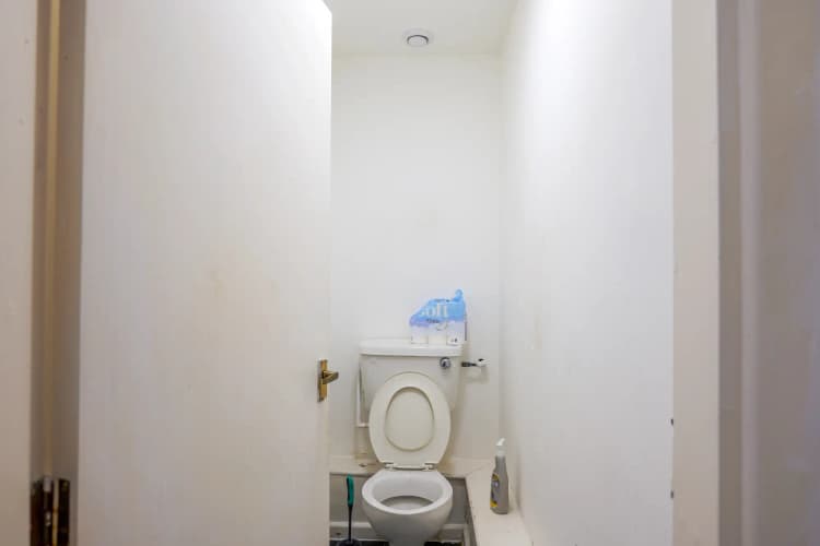 property photo 4 of 15