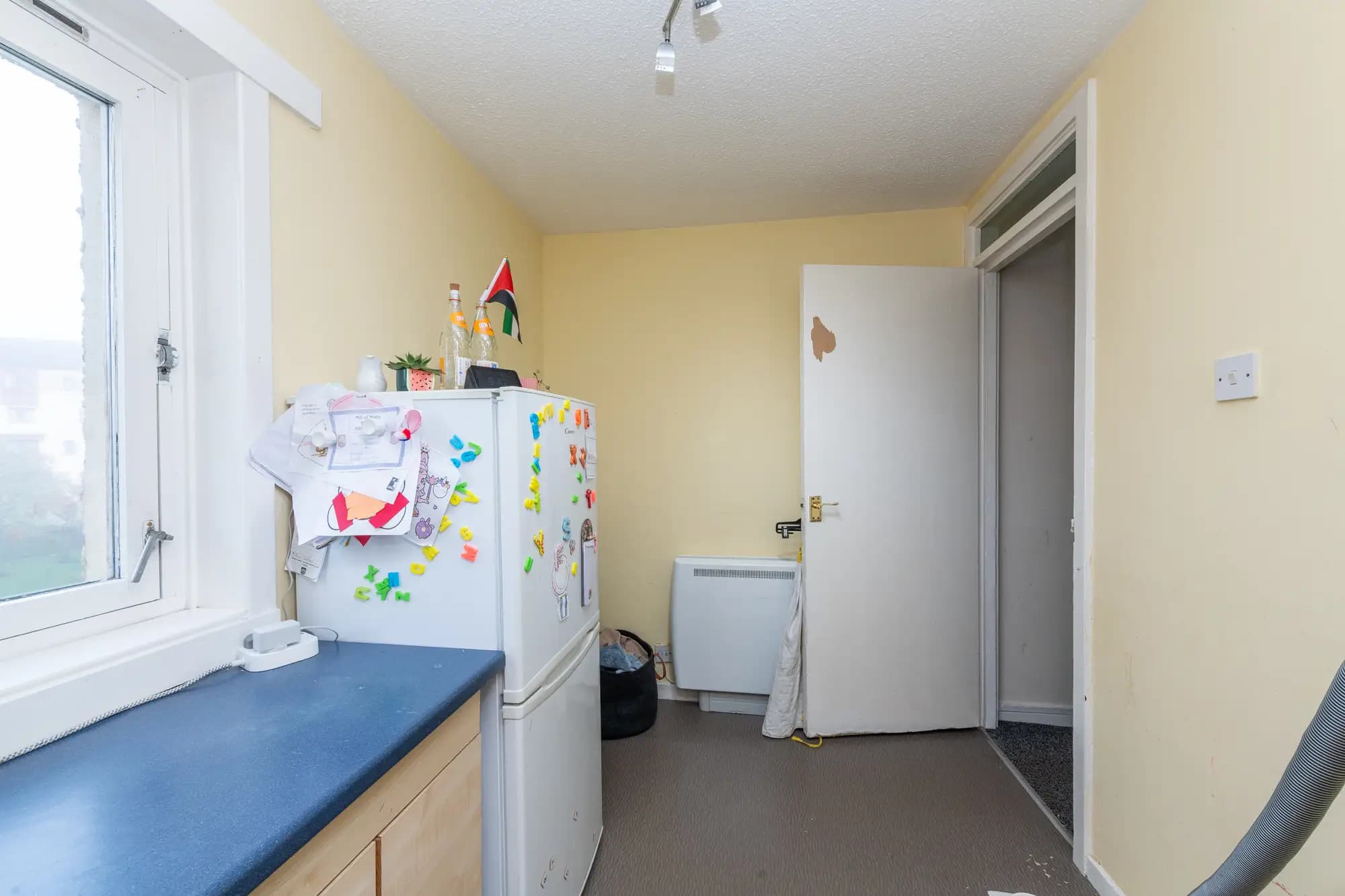 property photo 10 of 37