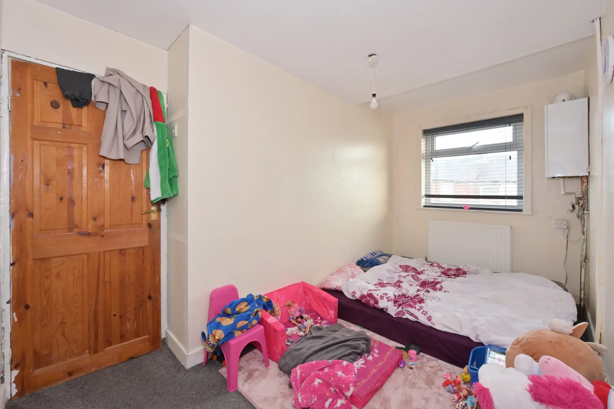 property photo 13 of 19