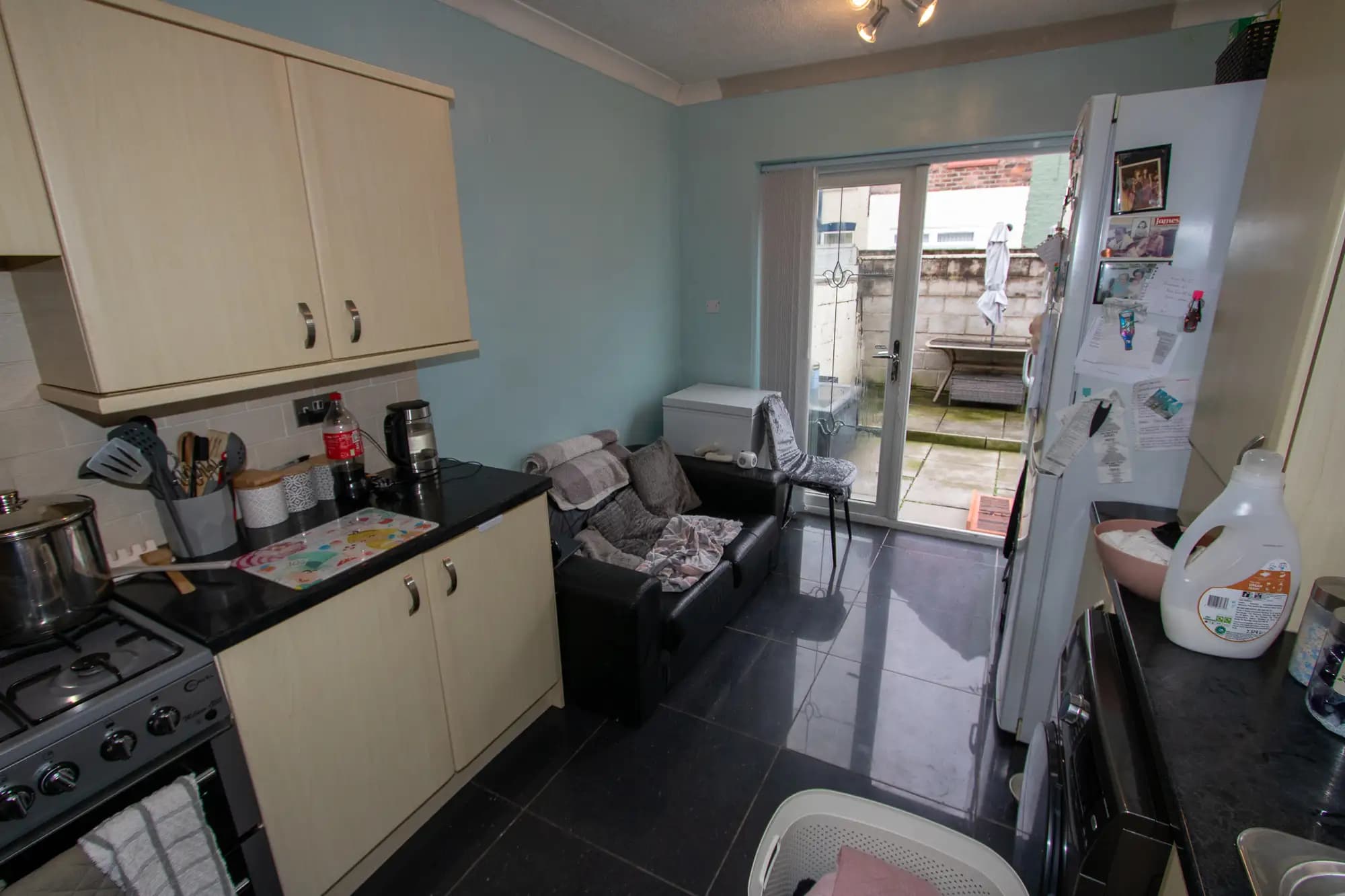 property photo 8 of 17