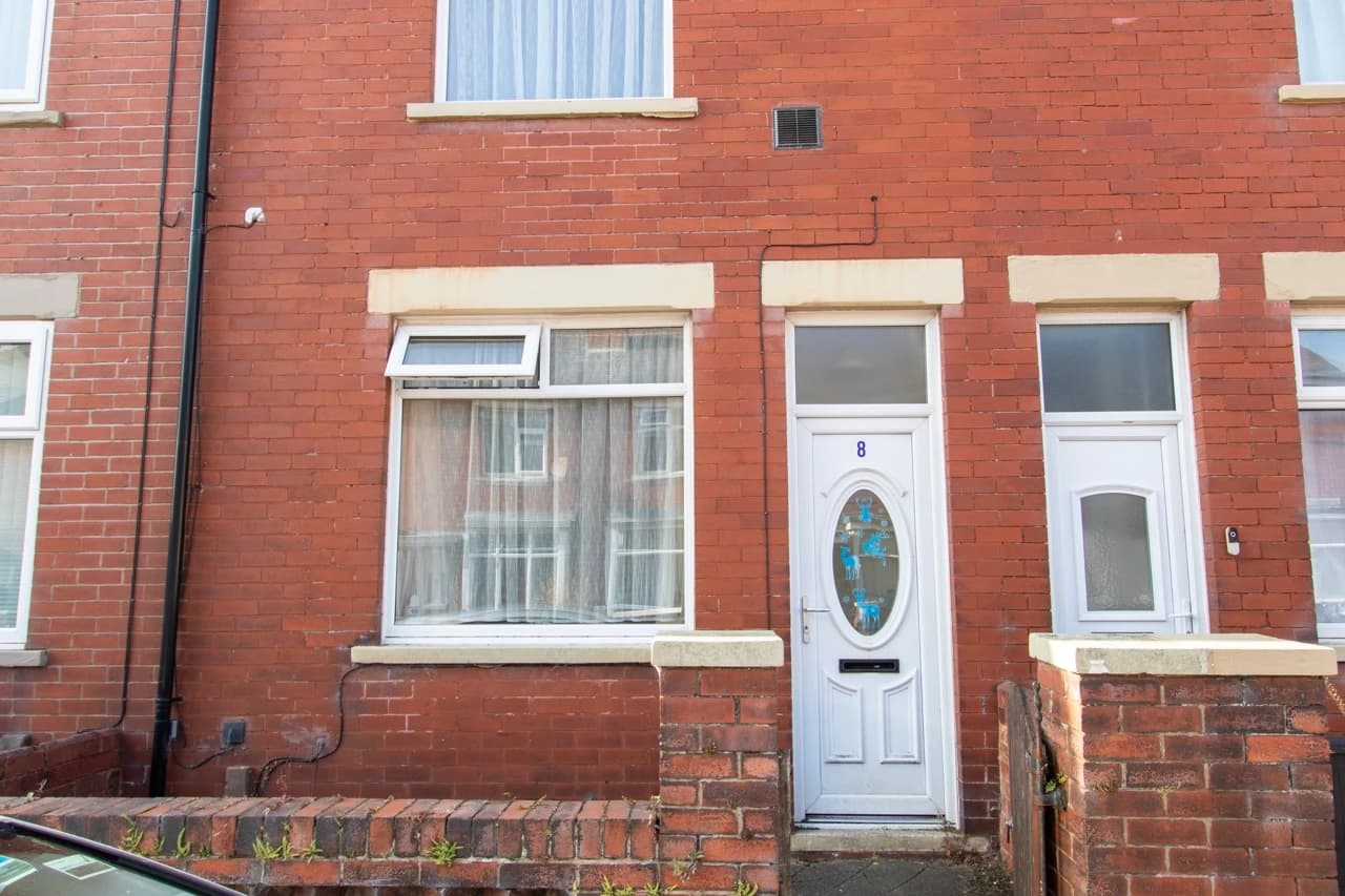 property photo 1 of 20
