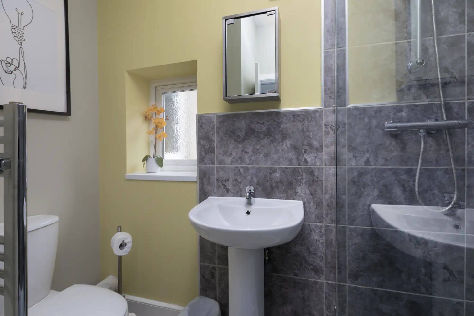 property photo 13 of 30