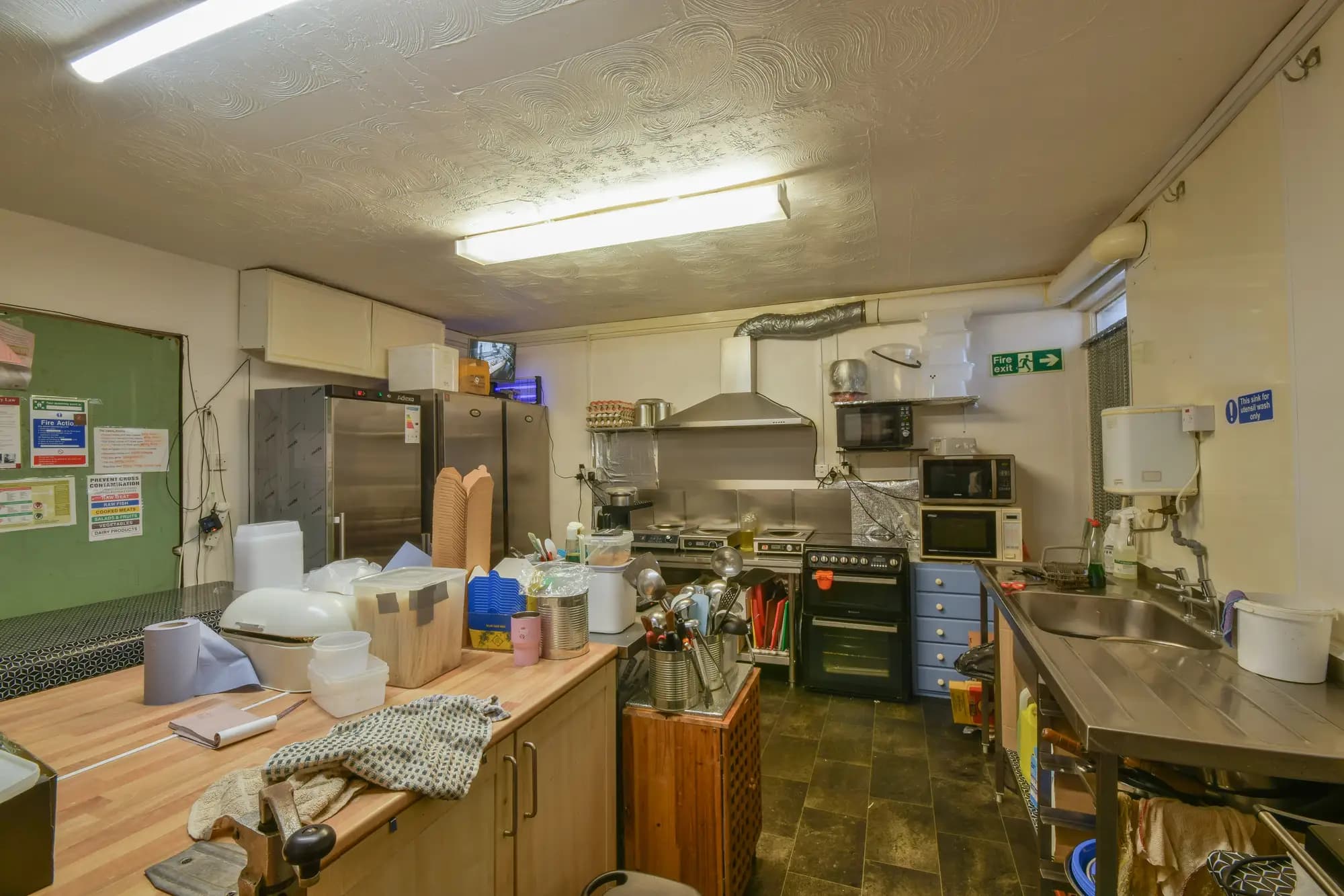 property photo 21 of 25