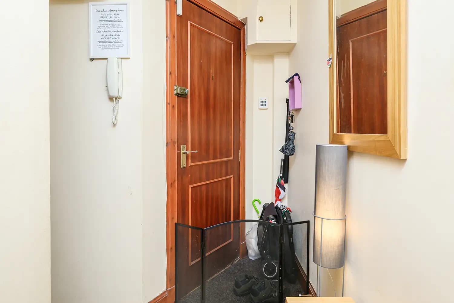 property photo 8 of 23