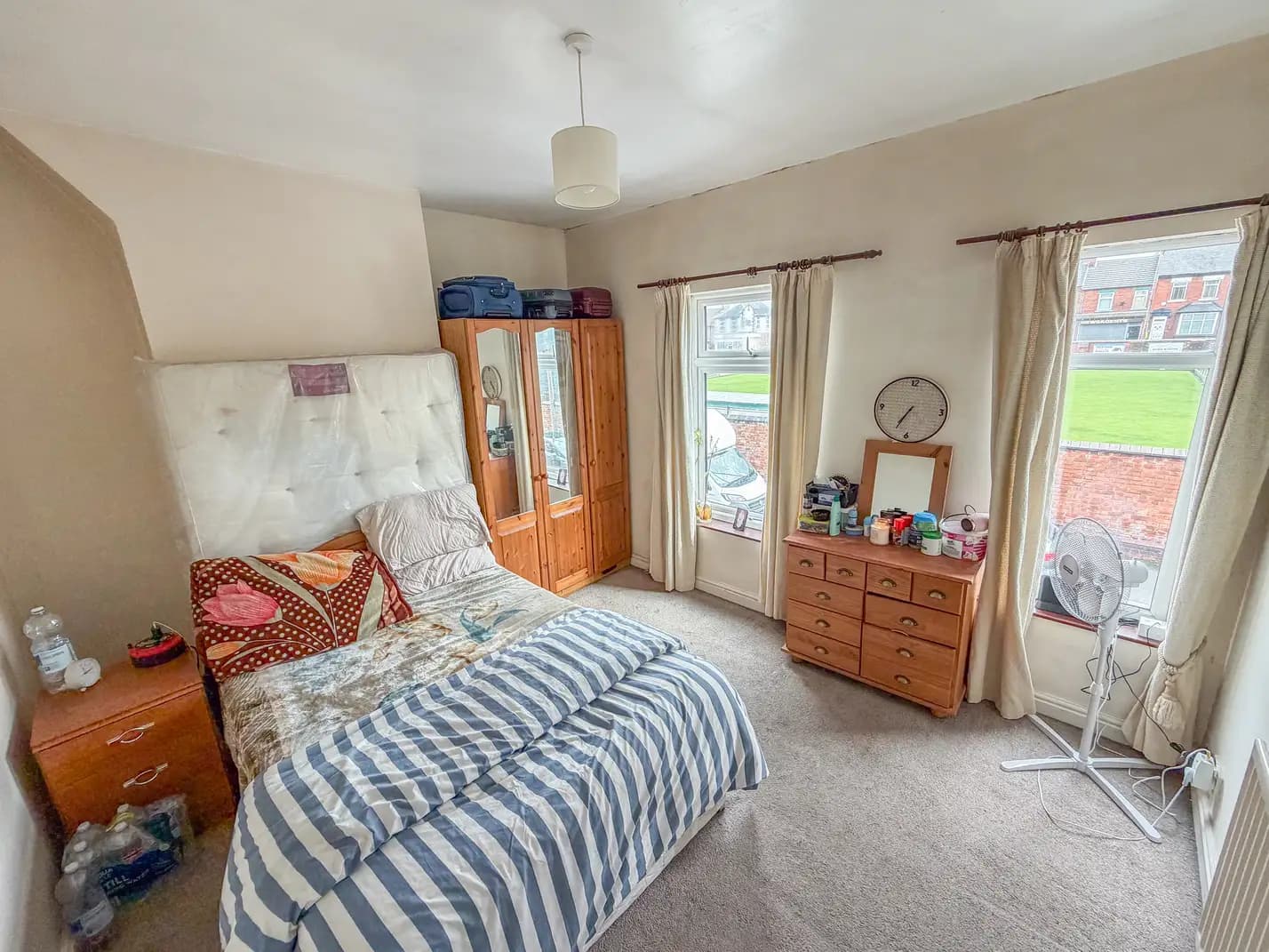 property photo 12 of 16