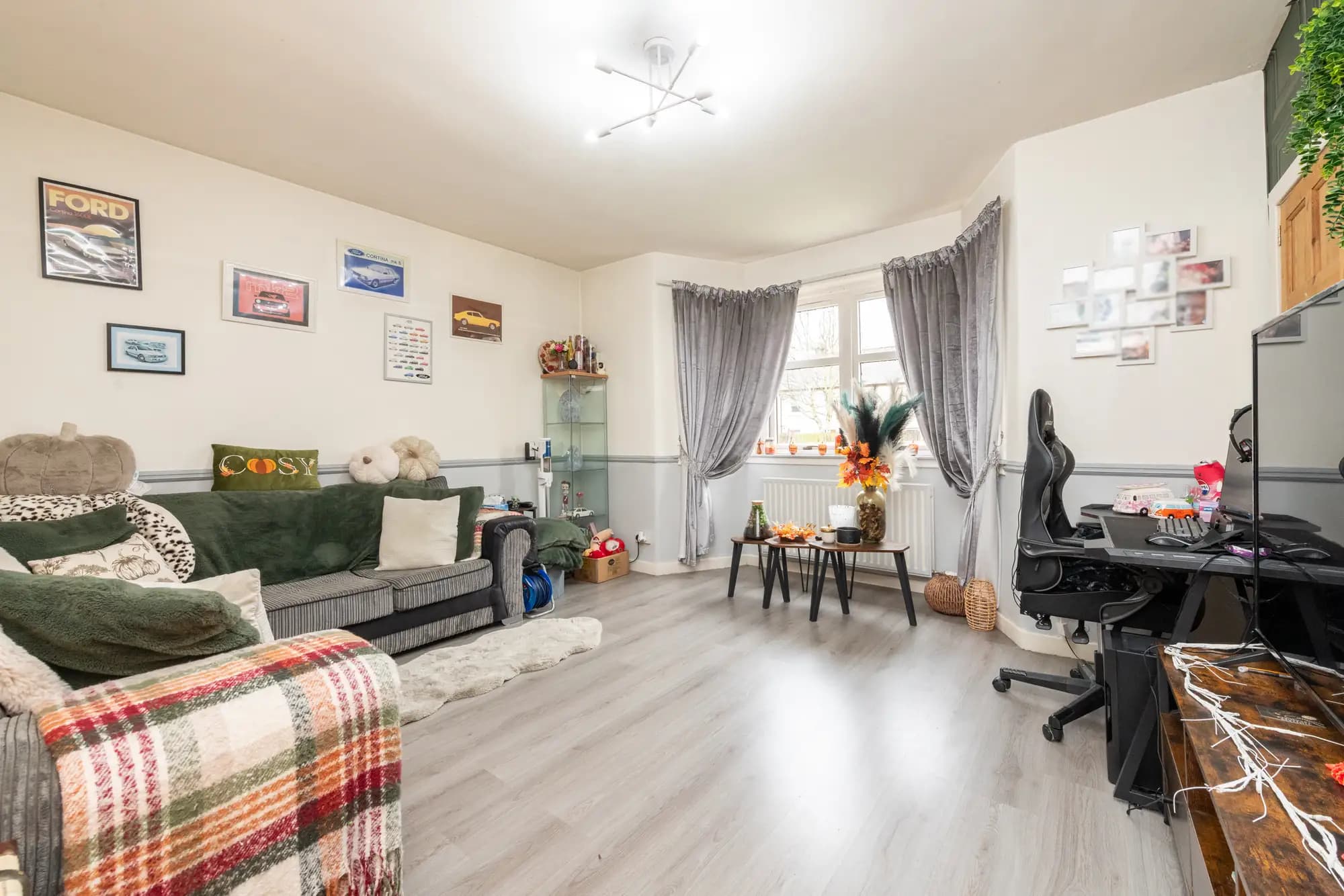 property photo 2 of 28