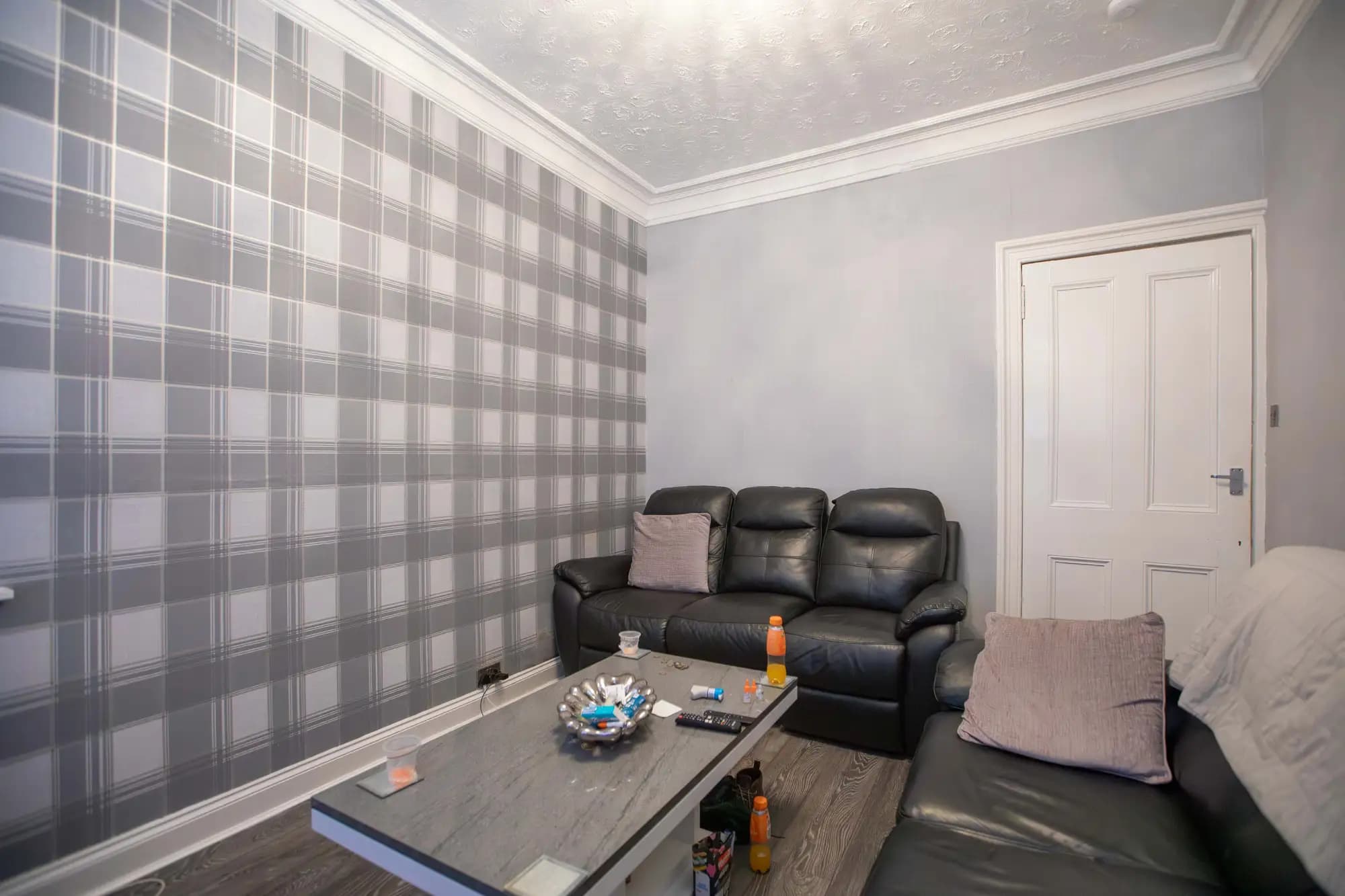 property photo 6 of 28