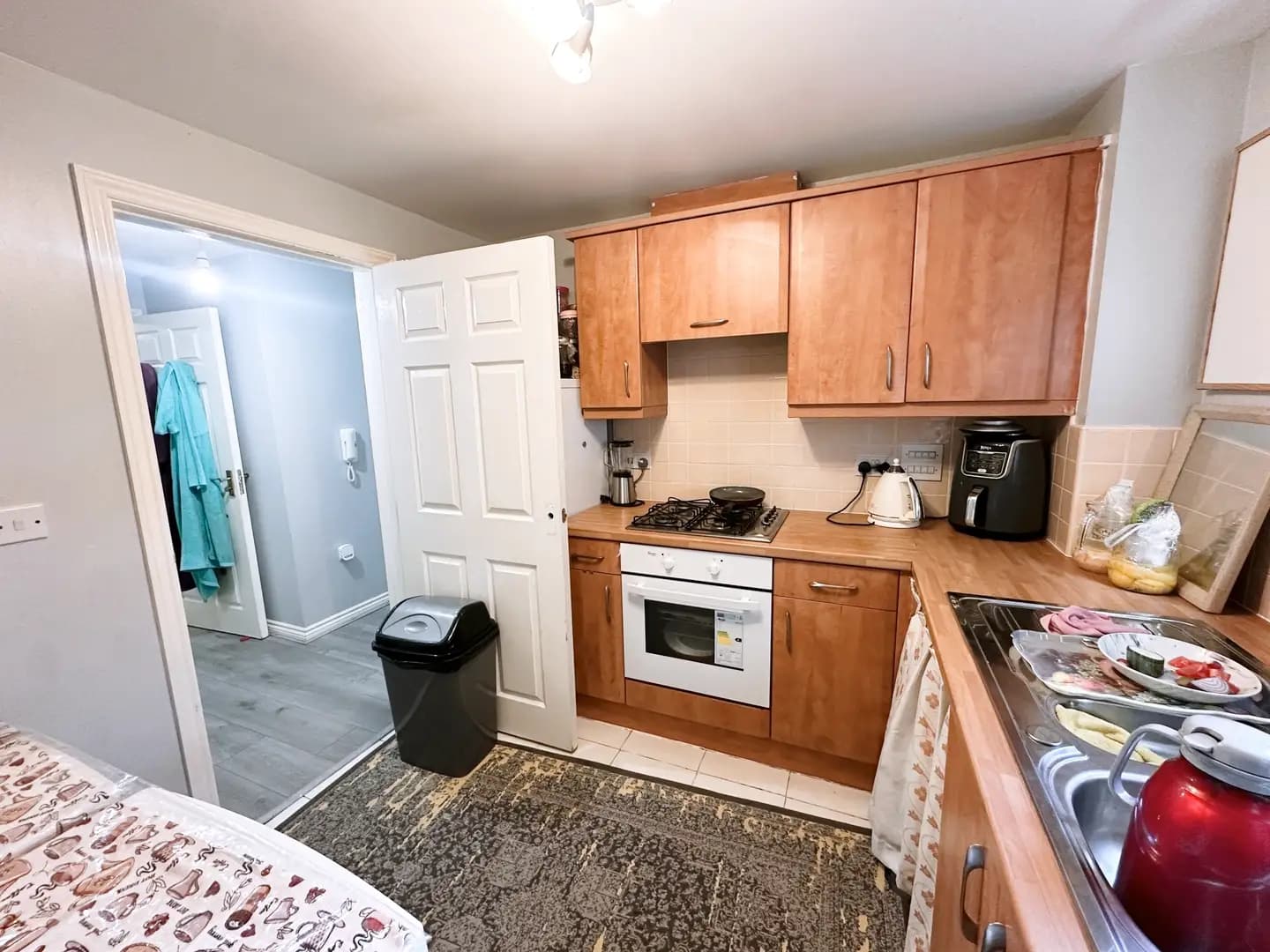 property photo 6 of 22