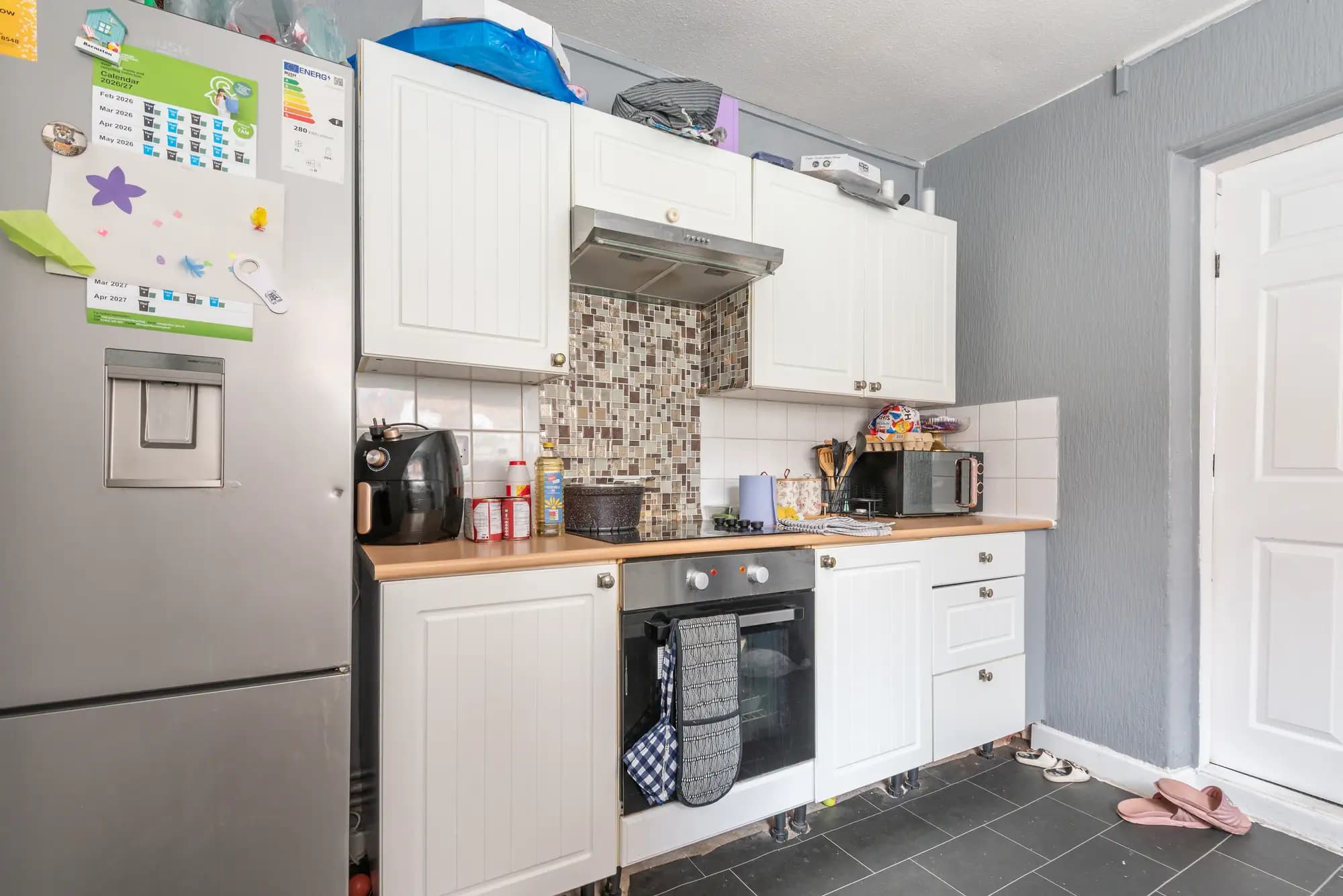 property photo 6 of 22
