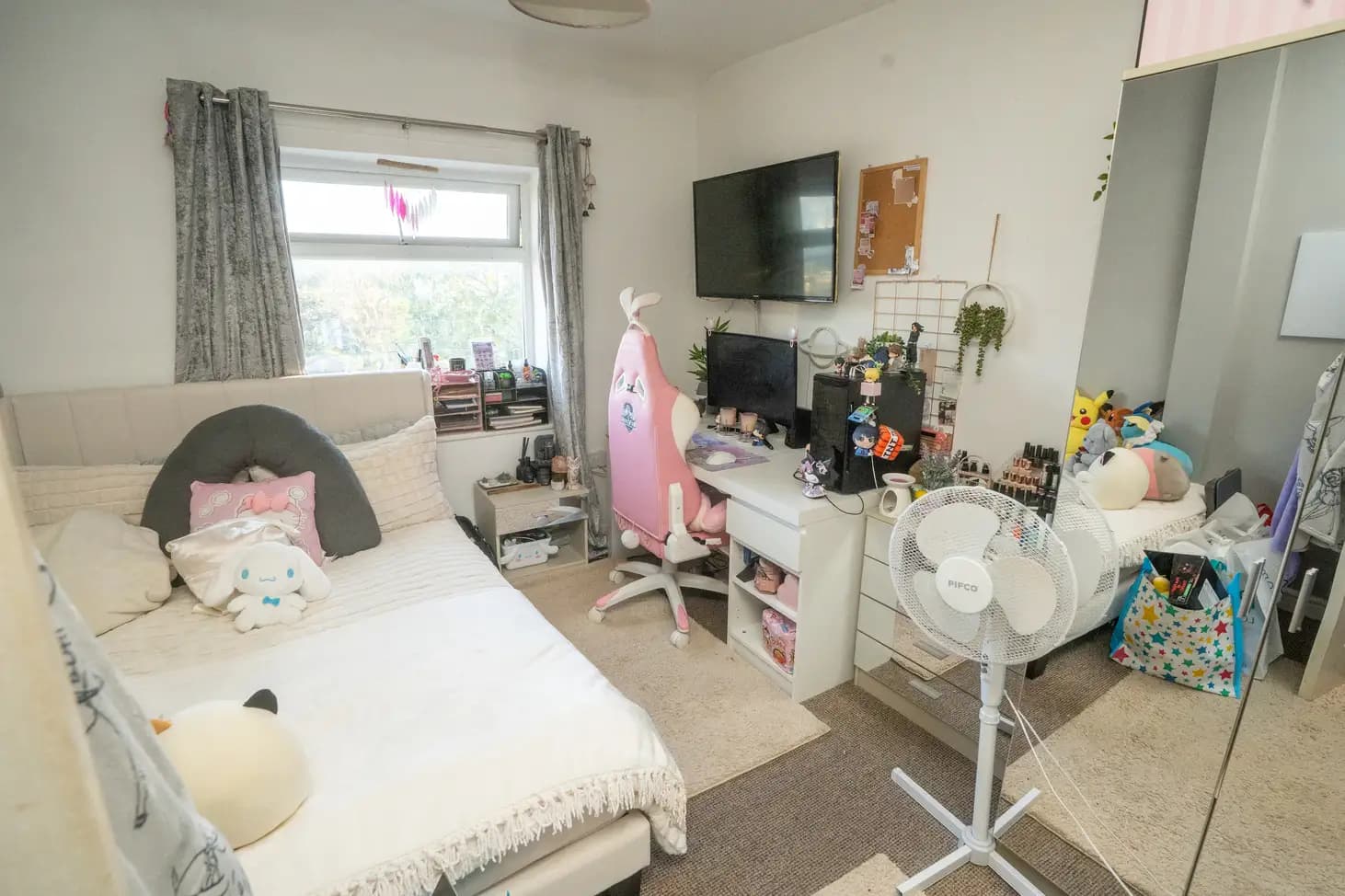 property photo 13 of 25