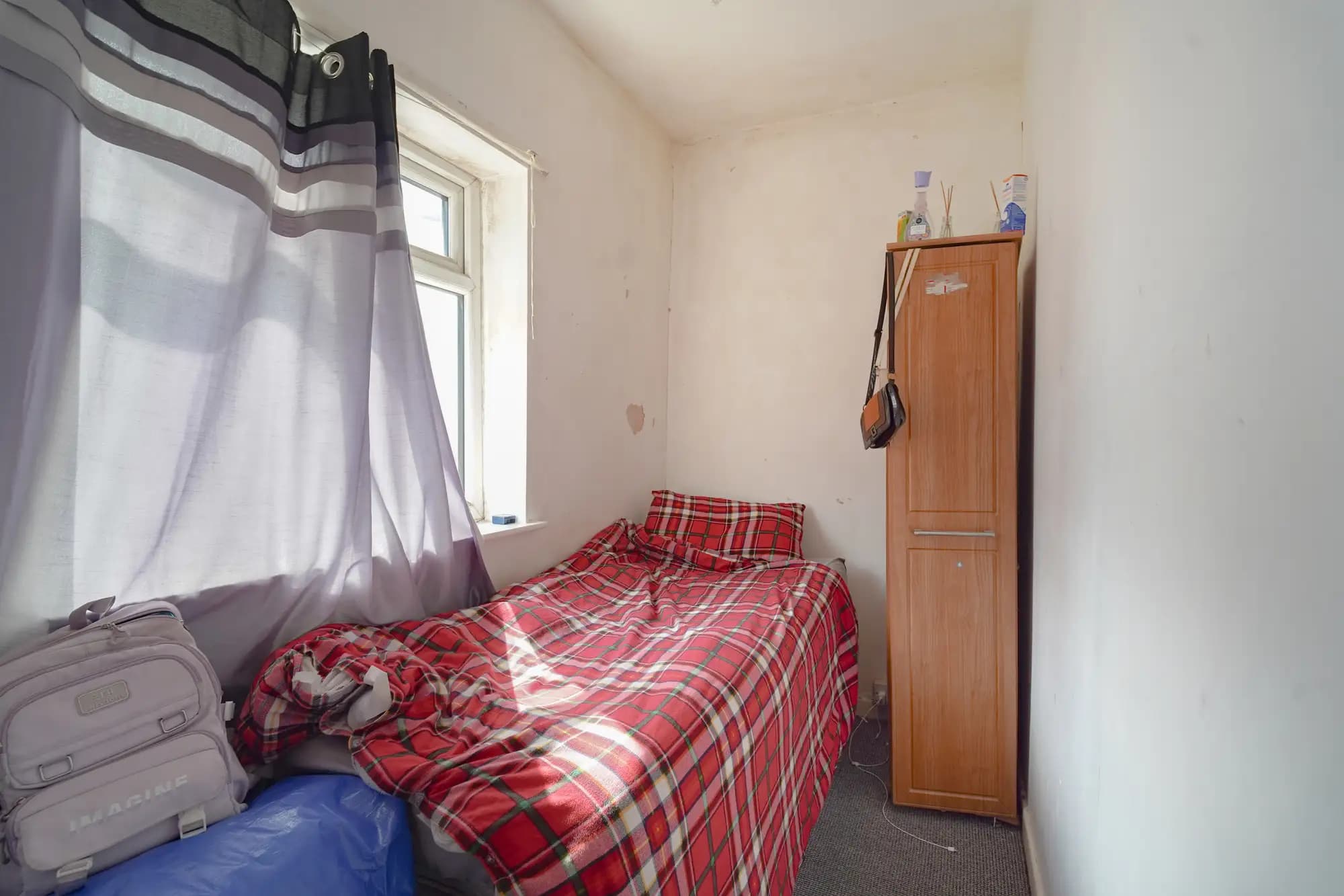 property photo 11 of 16