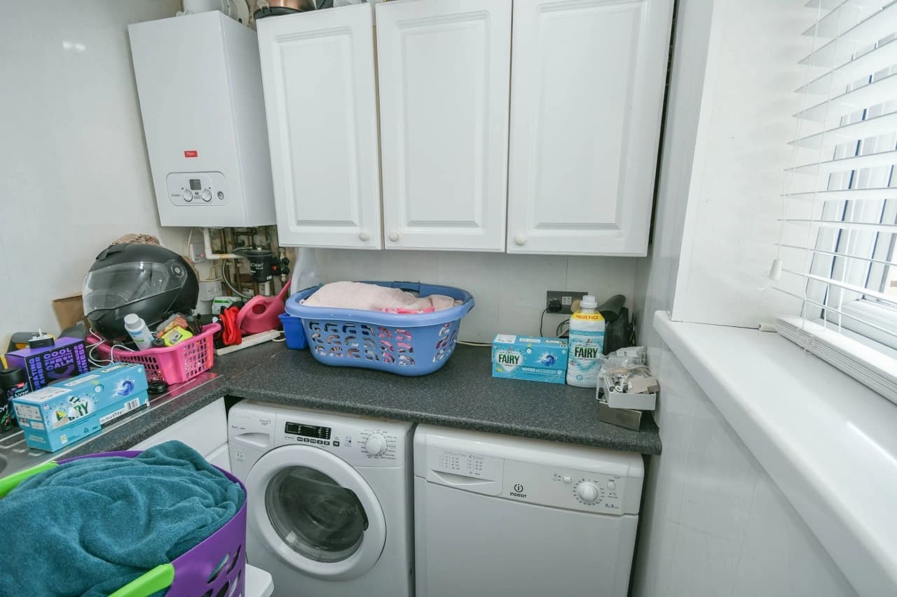 property photo 8 of 24