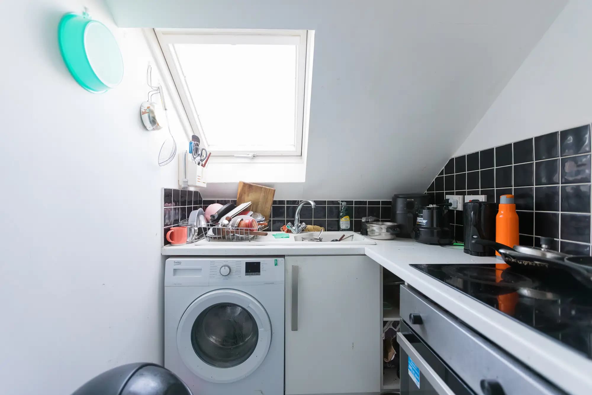 property photo 11 of 32