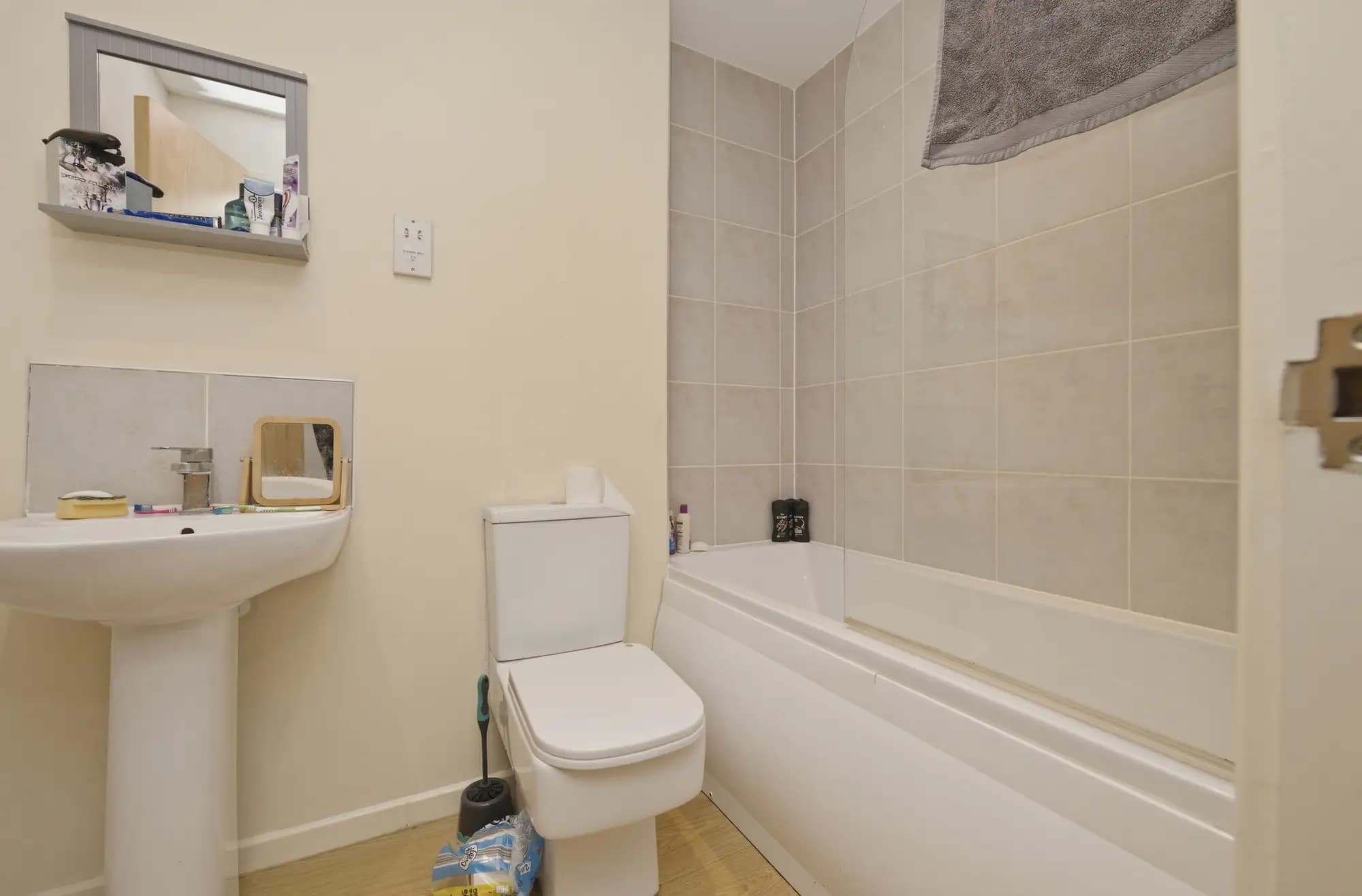 property photo 10 of 14