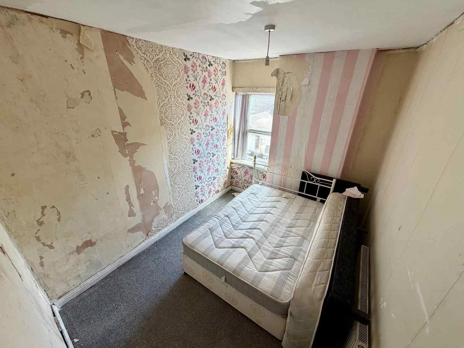 property photo 21 of 29