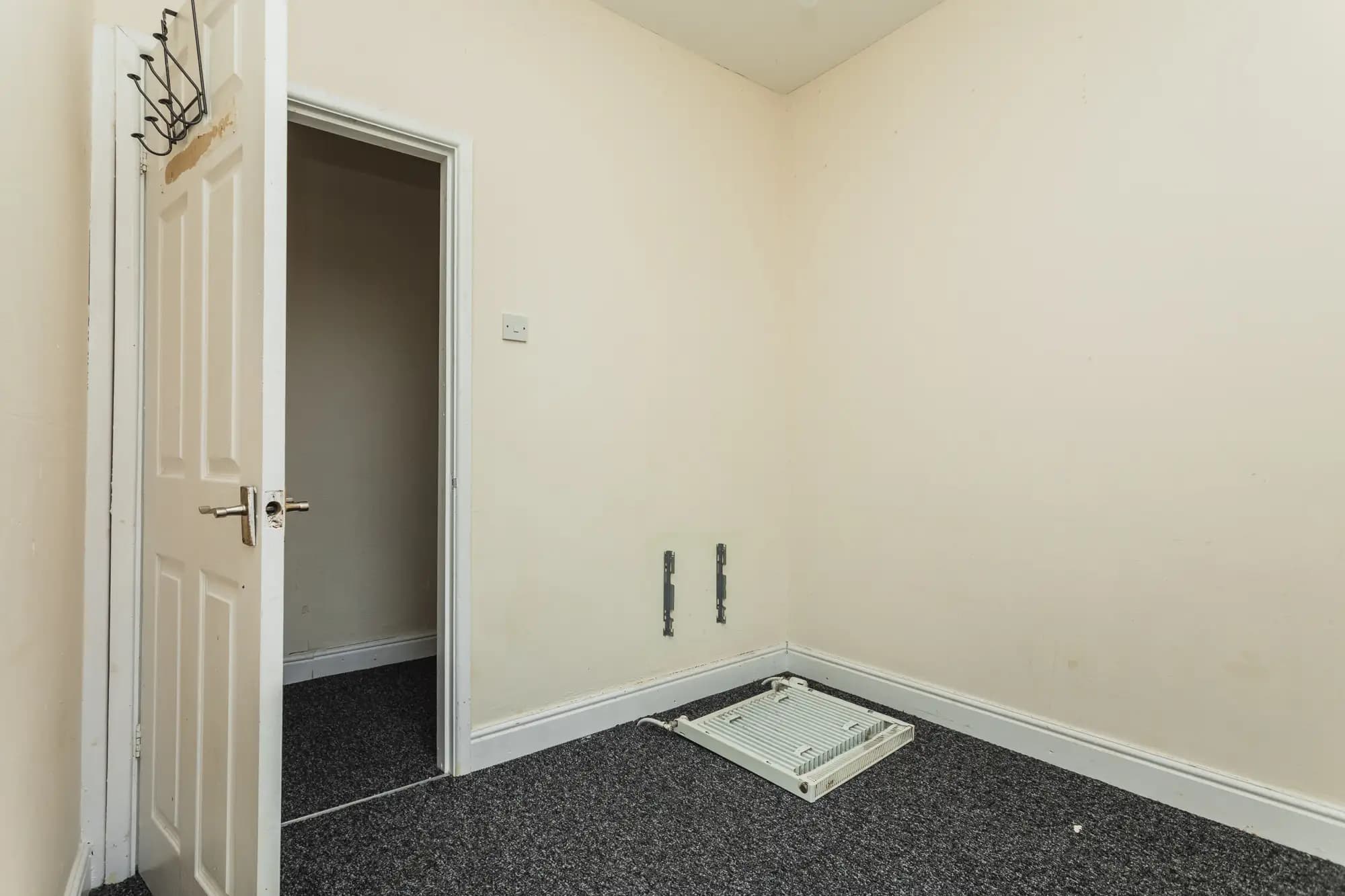 property photo 18 of 23
