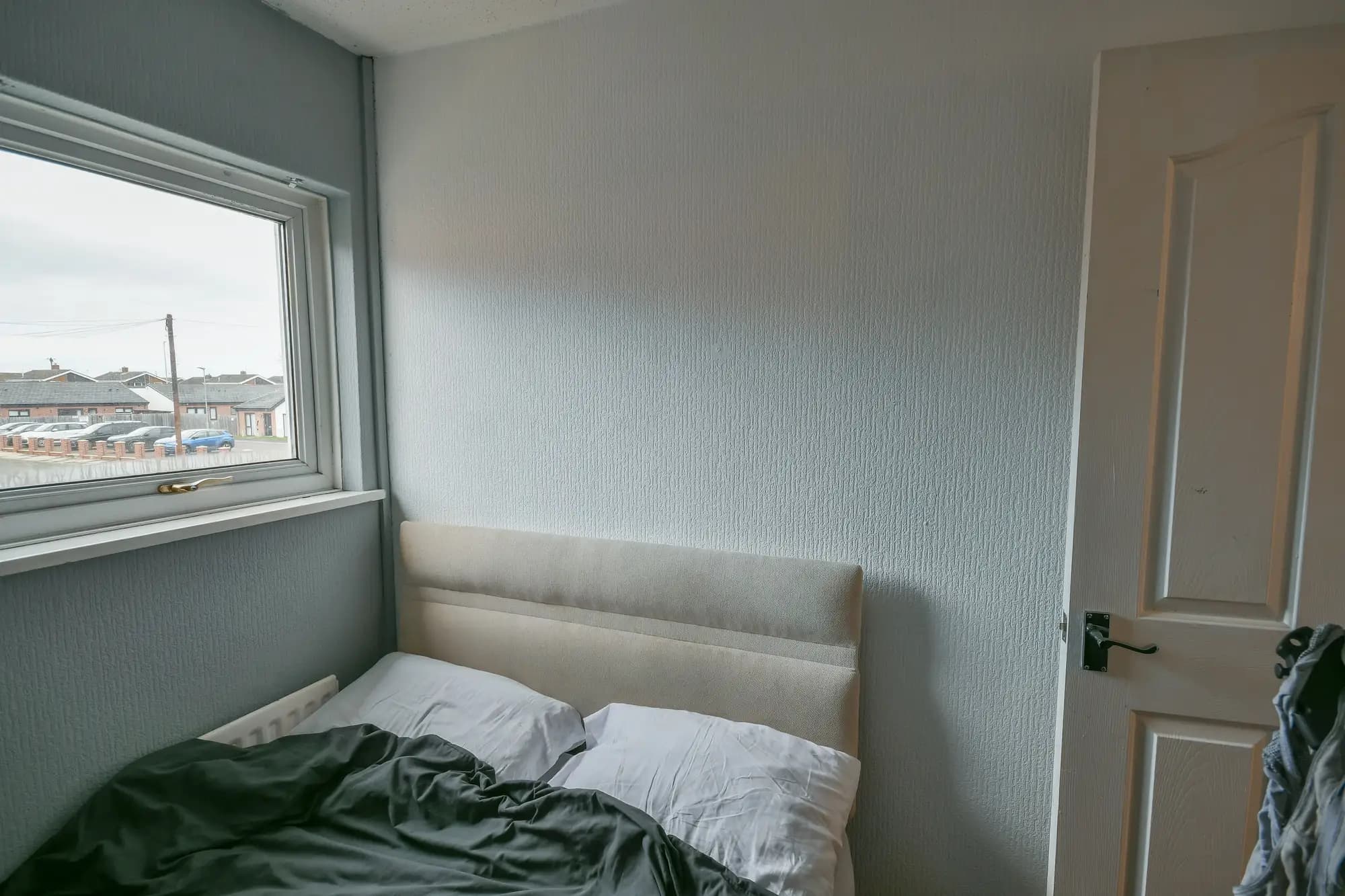 property photo 10 of 15